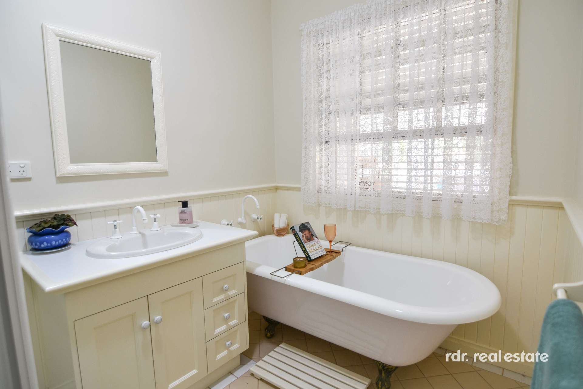 100 Runnymede Dr, Inverell For Sale by Farmbuy.com - image 19