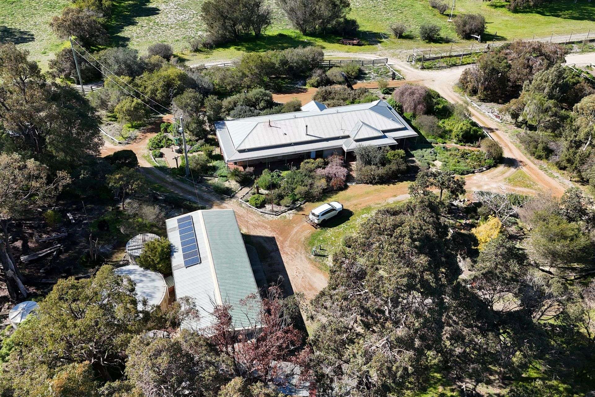 Waroona For Sale by Farmbuy.com - image 3