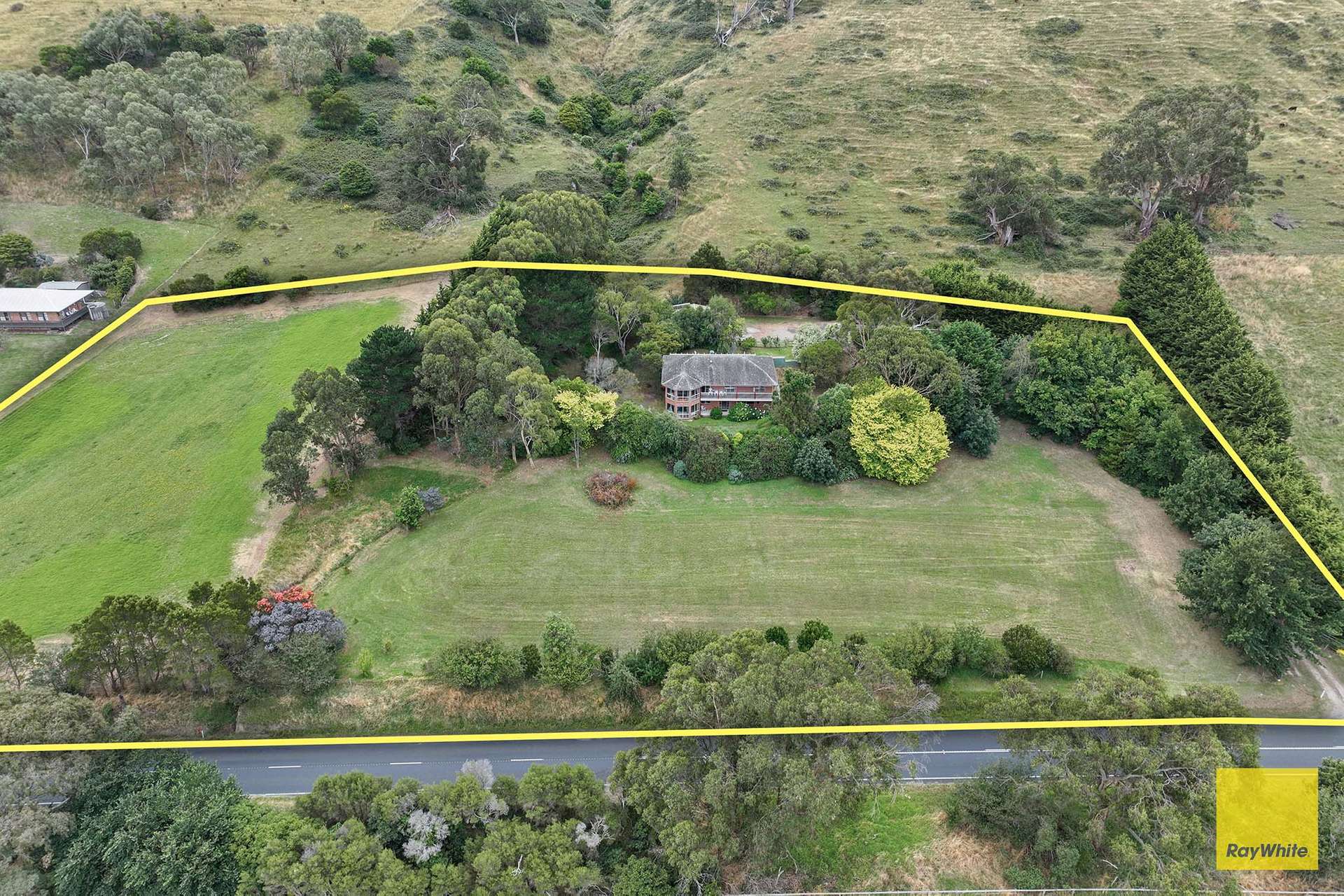 5165 South Gippsland Highway, Toora For Sale by Farmbuy.com - image 6