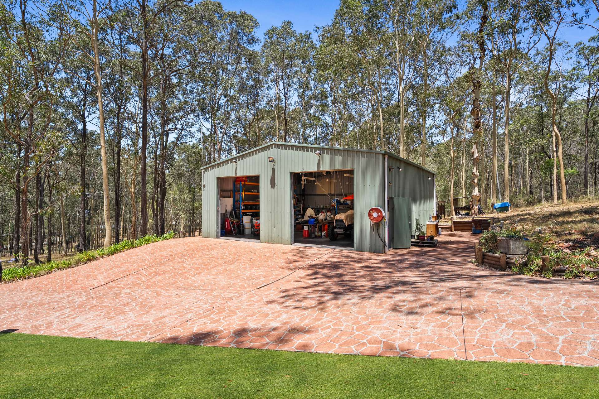 6 Marion Place, Jilliby For Sale by Farmbuy.com - image 2