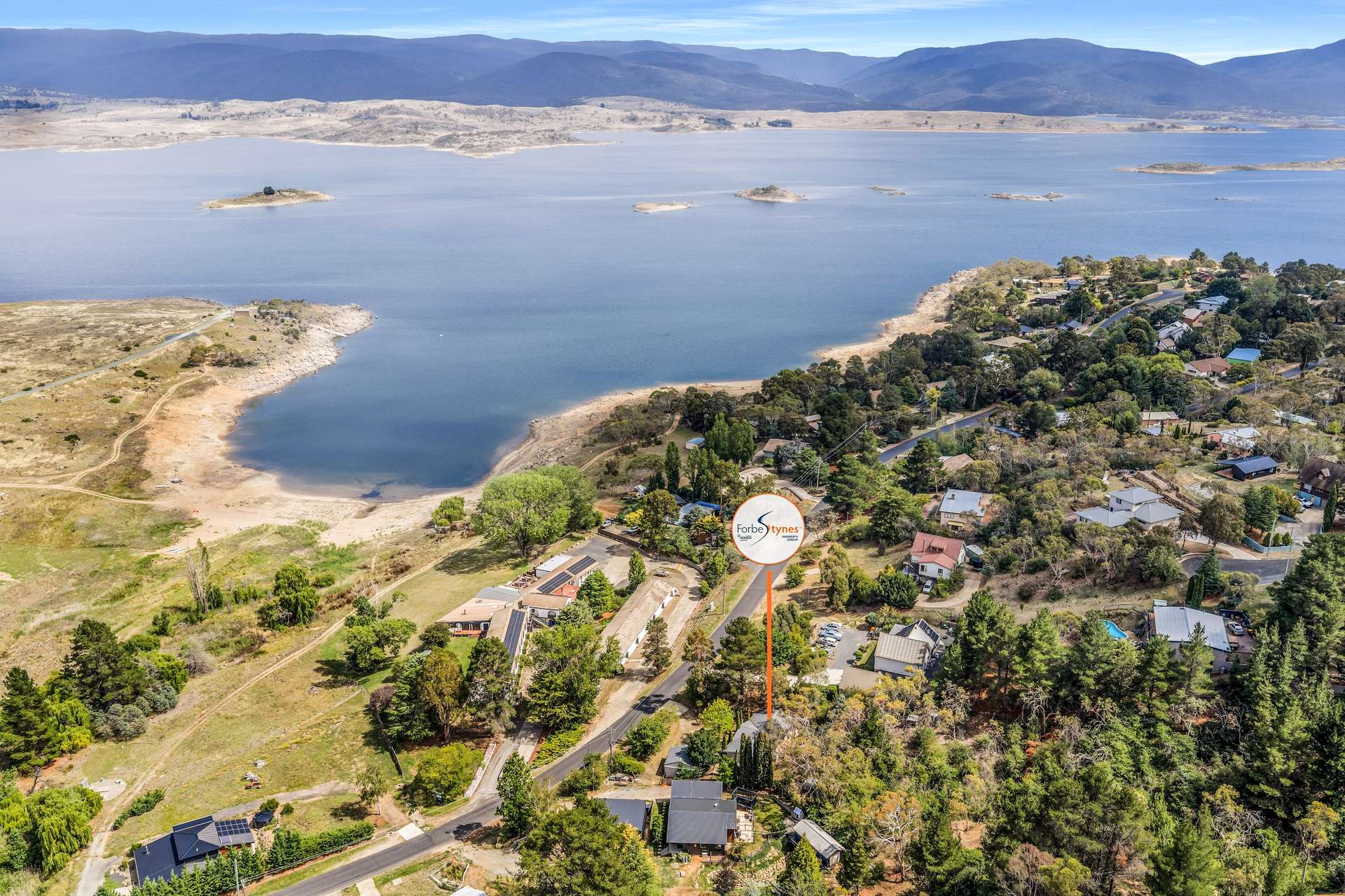 37 Jerrara Drive, East Jindabyne For Sale by Farmbuy.com - image 1