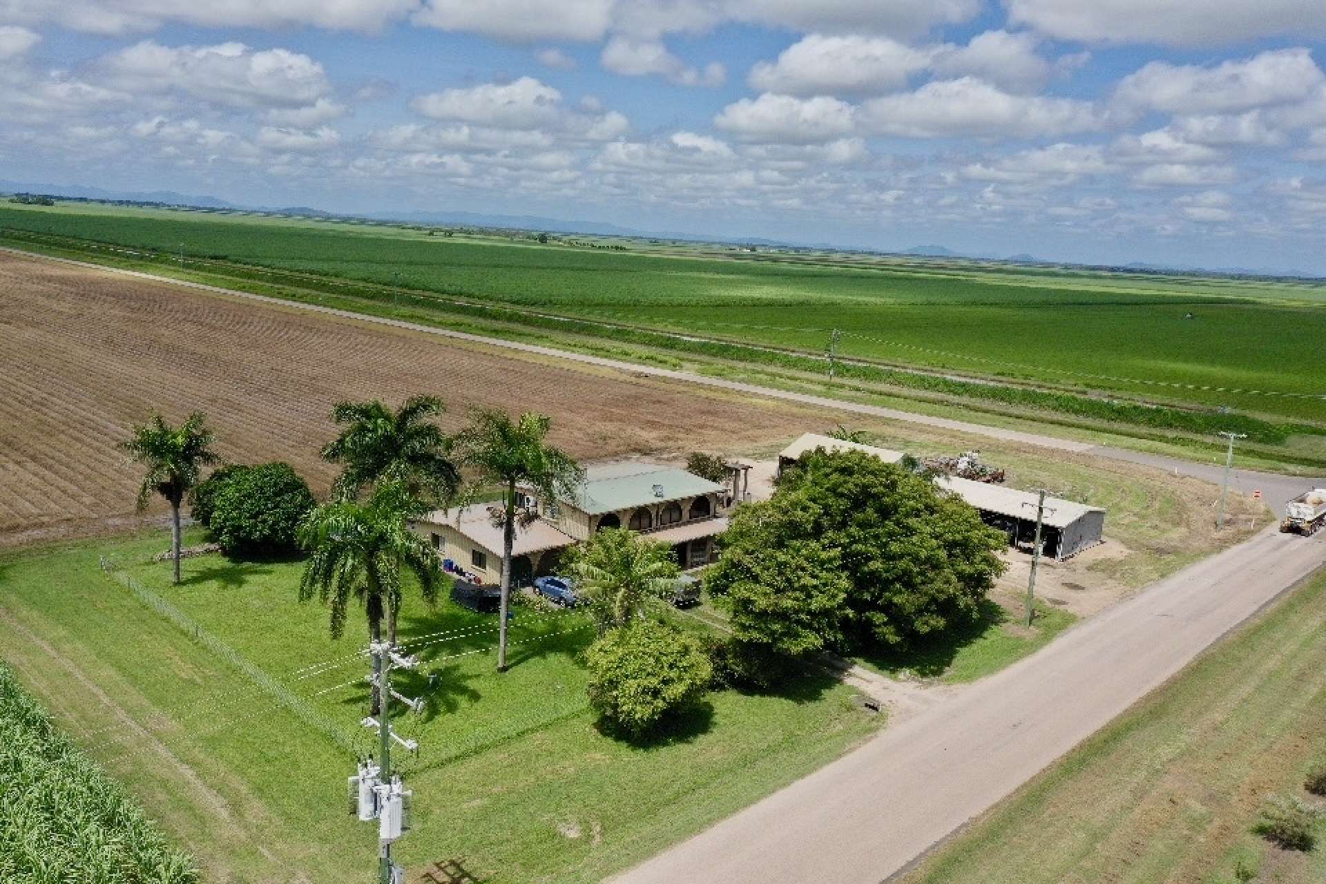 407 Brown  Road, Mona Park For Sale by Farmbuy.com - image 1
