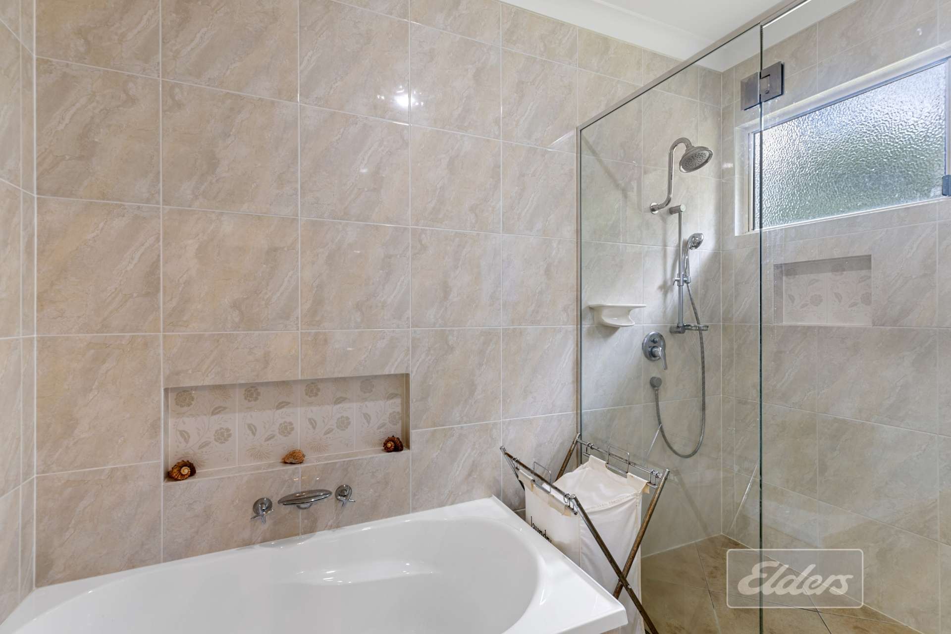 54 Kinen Lane, Canina For Sale by Farmbuy.com - image 22