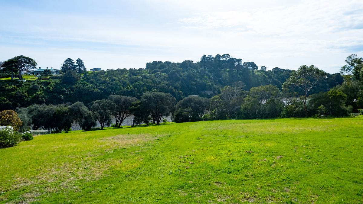 6 Melaleuca Court, Warrnambool For Sale by Farmbuy.com - image 6