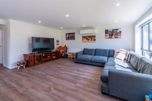 2 Killarney Street, Temora NSW 2666