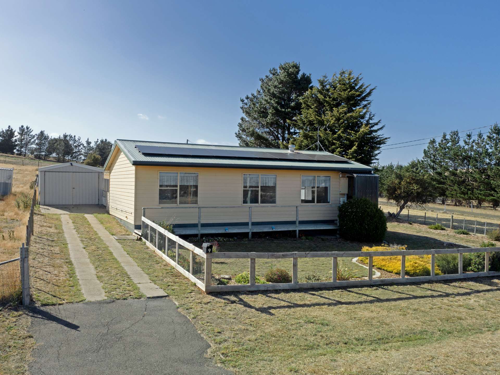 9 Waterloo Street, Ross Sold by Farmbuy.com - image 1