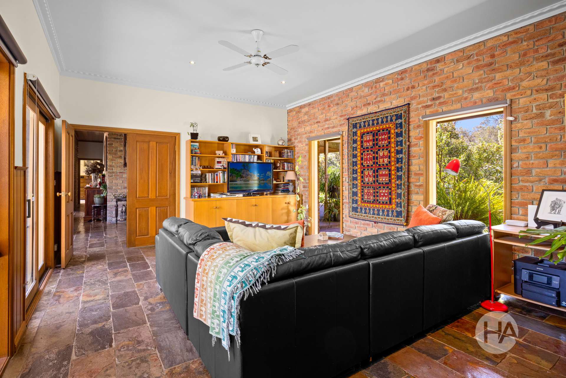 55 Newton Avenue, Langwarrin South For Sale by Farmbuy.com - image 11