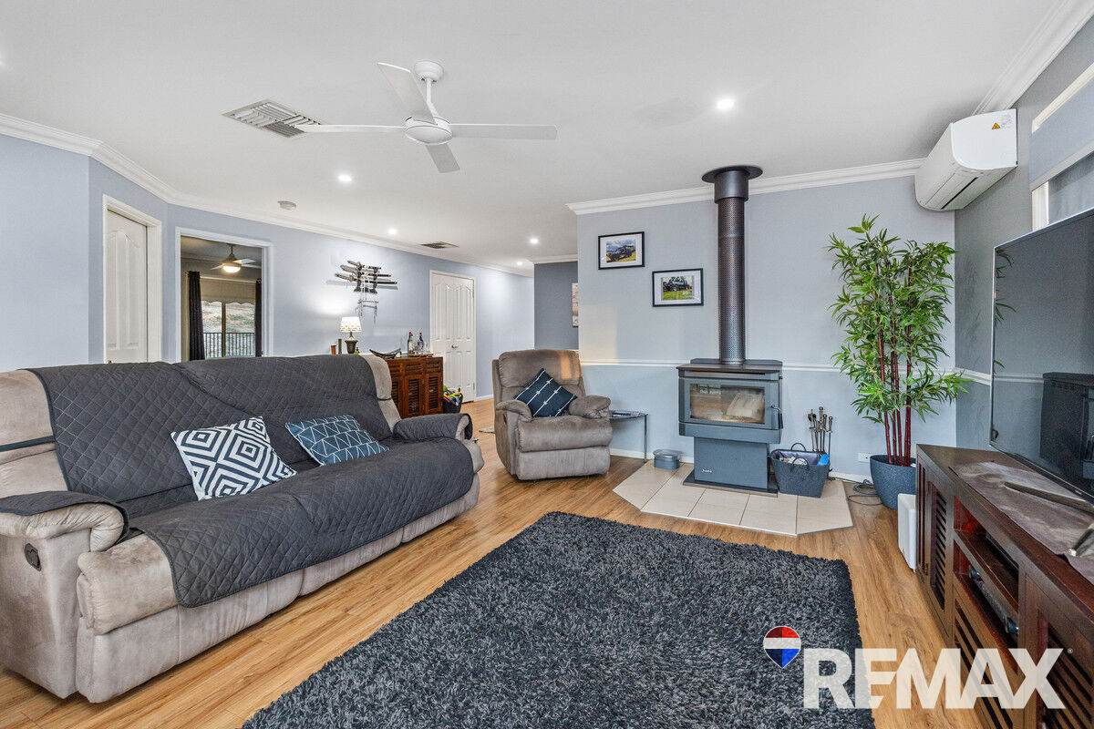 57 Cedric Street, Junee For Sale by Farmbuy.com - image 4