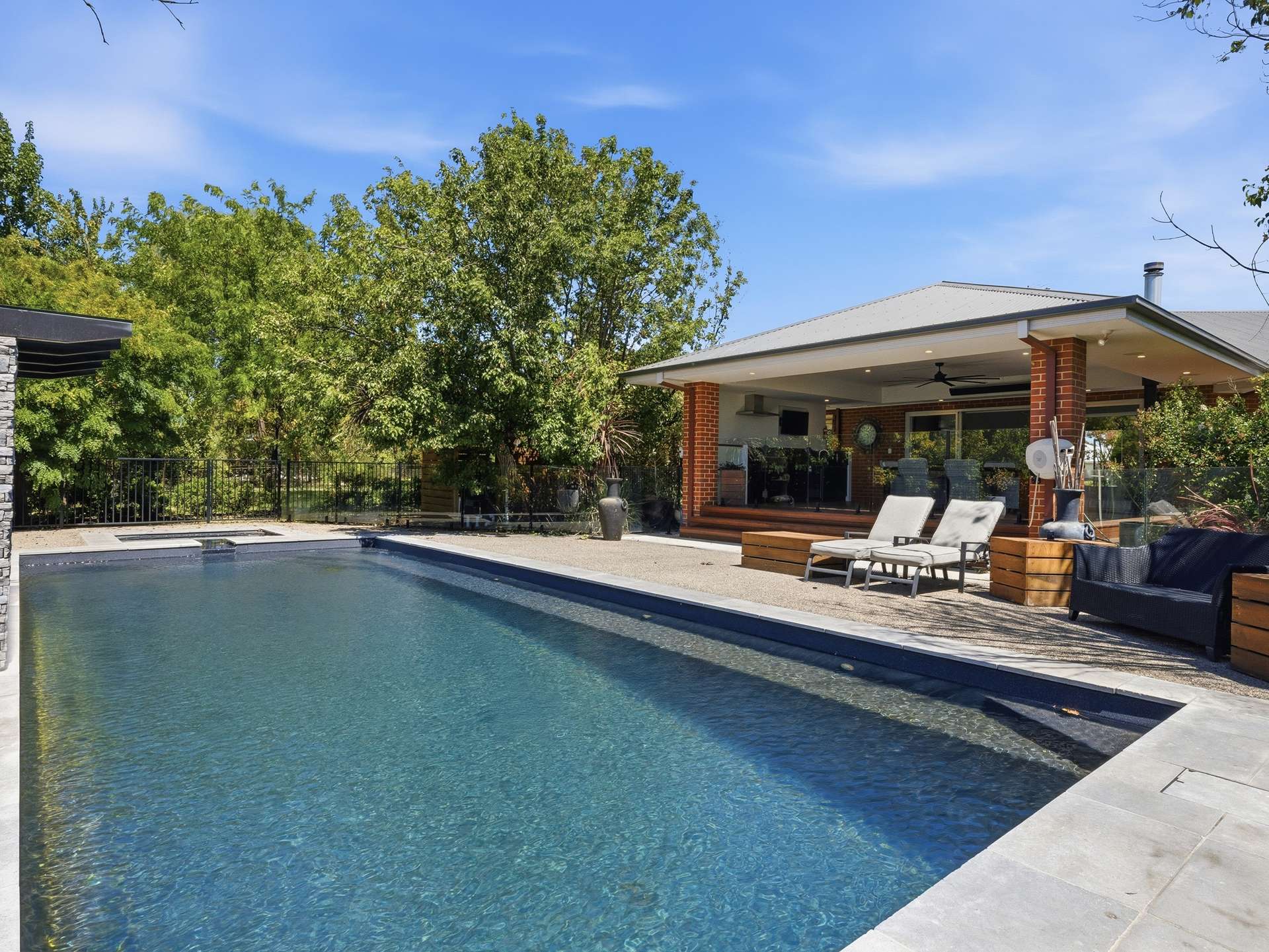 71 Firbank Drive, Wangaratta For Sale by Farmbuy.com - image 15