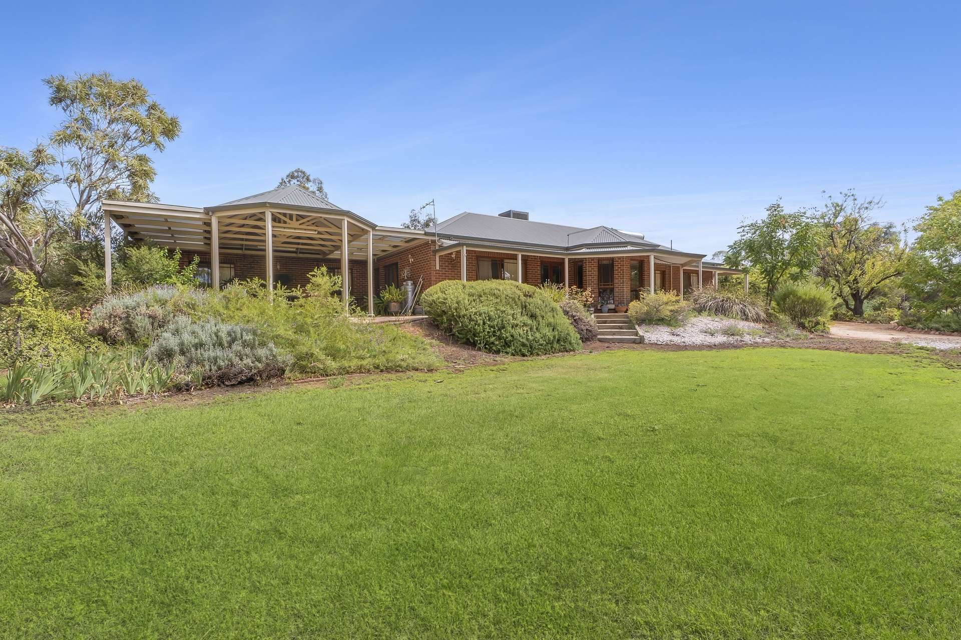 30 Hoffman Road, Barmera For Sale by Farmbuy.com - image 2