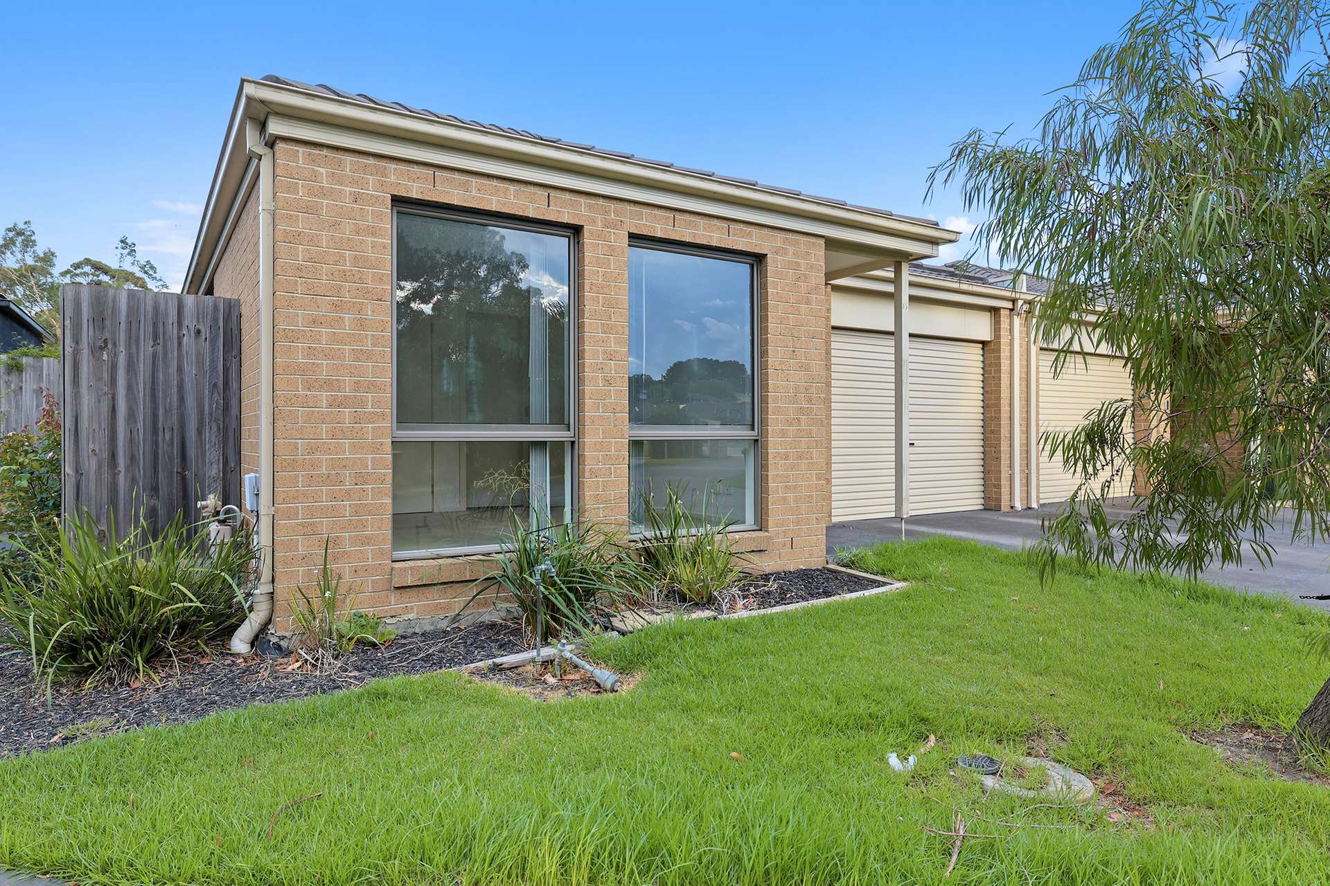 15/9 Shakespeare Court, Drouin Sold by Farmbuy.com - image 2