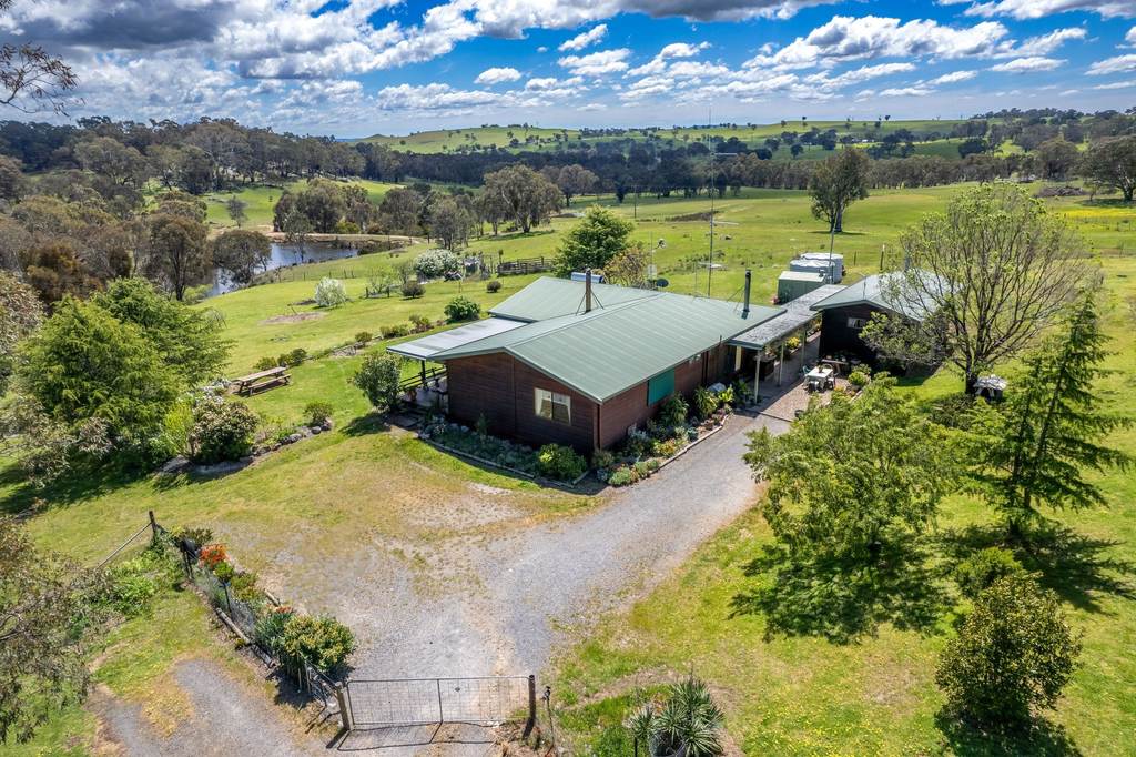 566 Fish River Road&comma; Narrawa Via, Crookwell NSW 2583