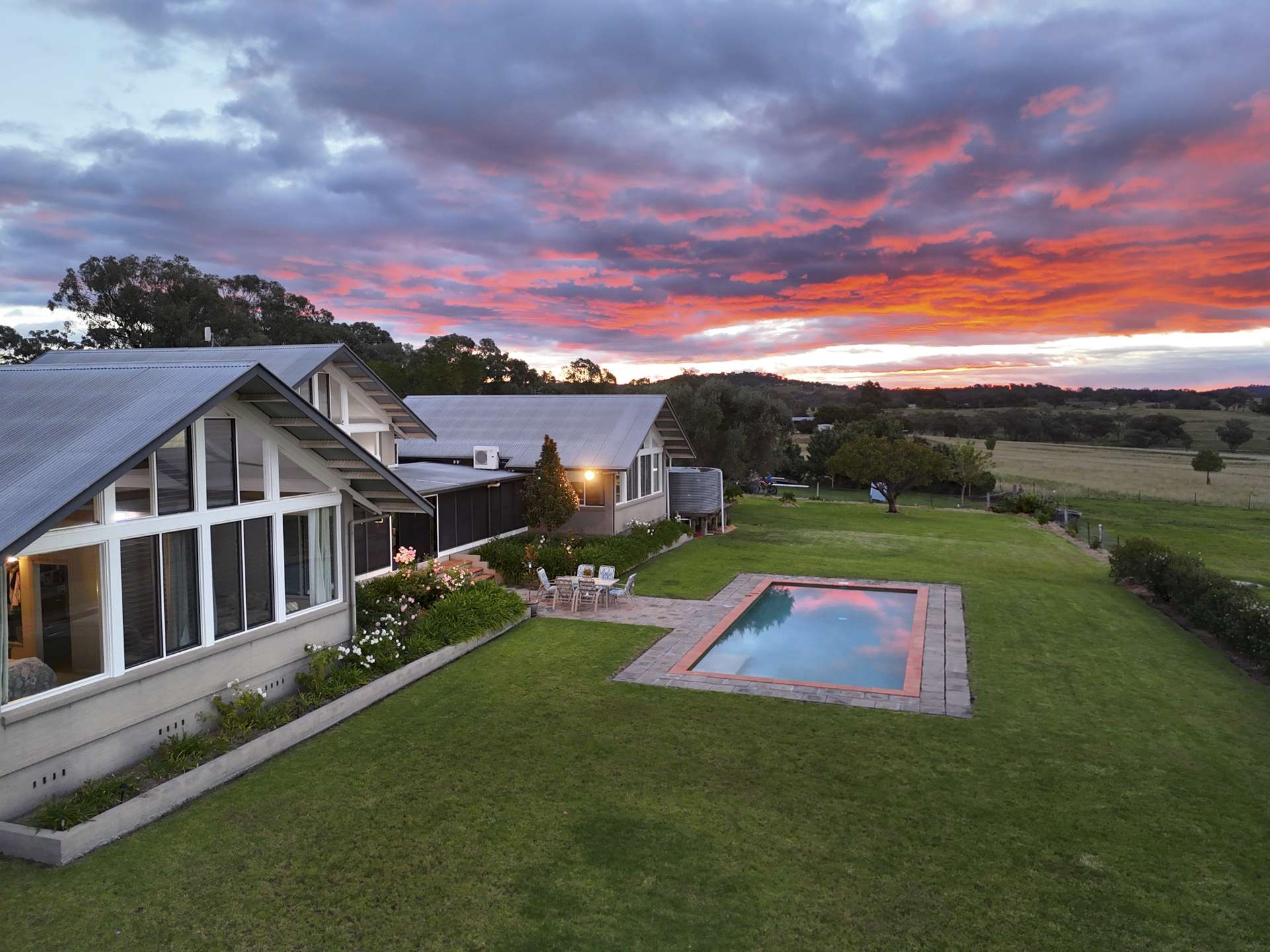 71 Gillespies Lane, Inverell For Sale by Farmbuy.com - image 1