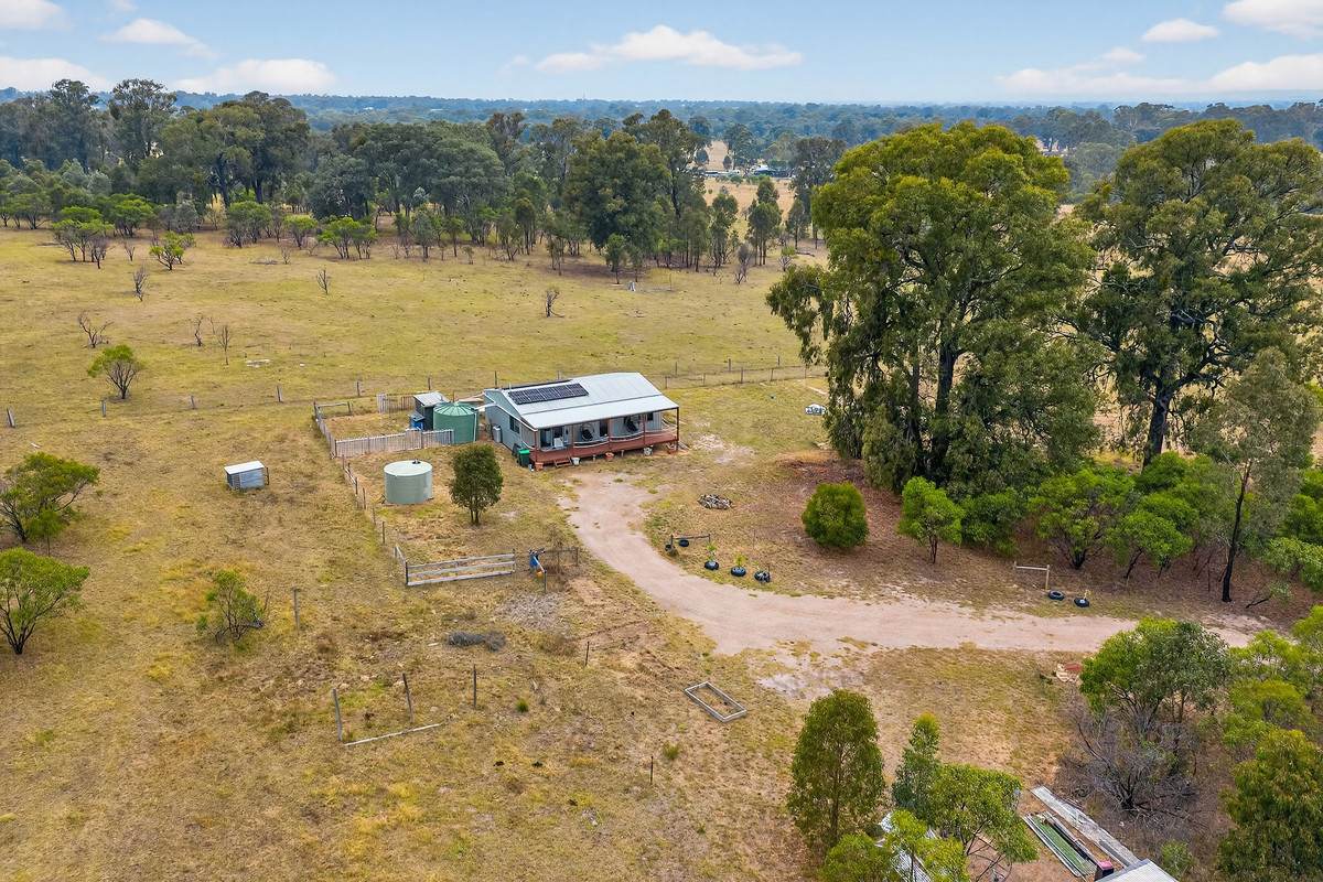 84 Rifle Range Road, Heyfield For Sale by Farmbuy.com - image 2
