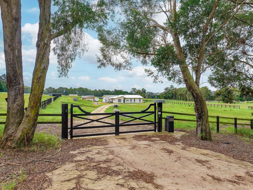 80 Moss Vale Avenue, Lakesland For Sale by Farmbuy.com - image 2