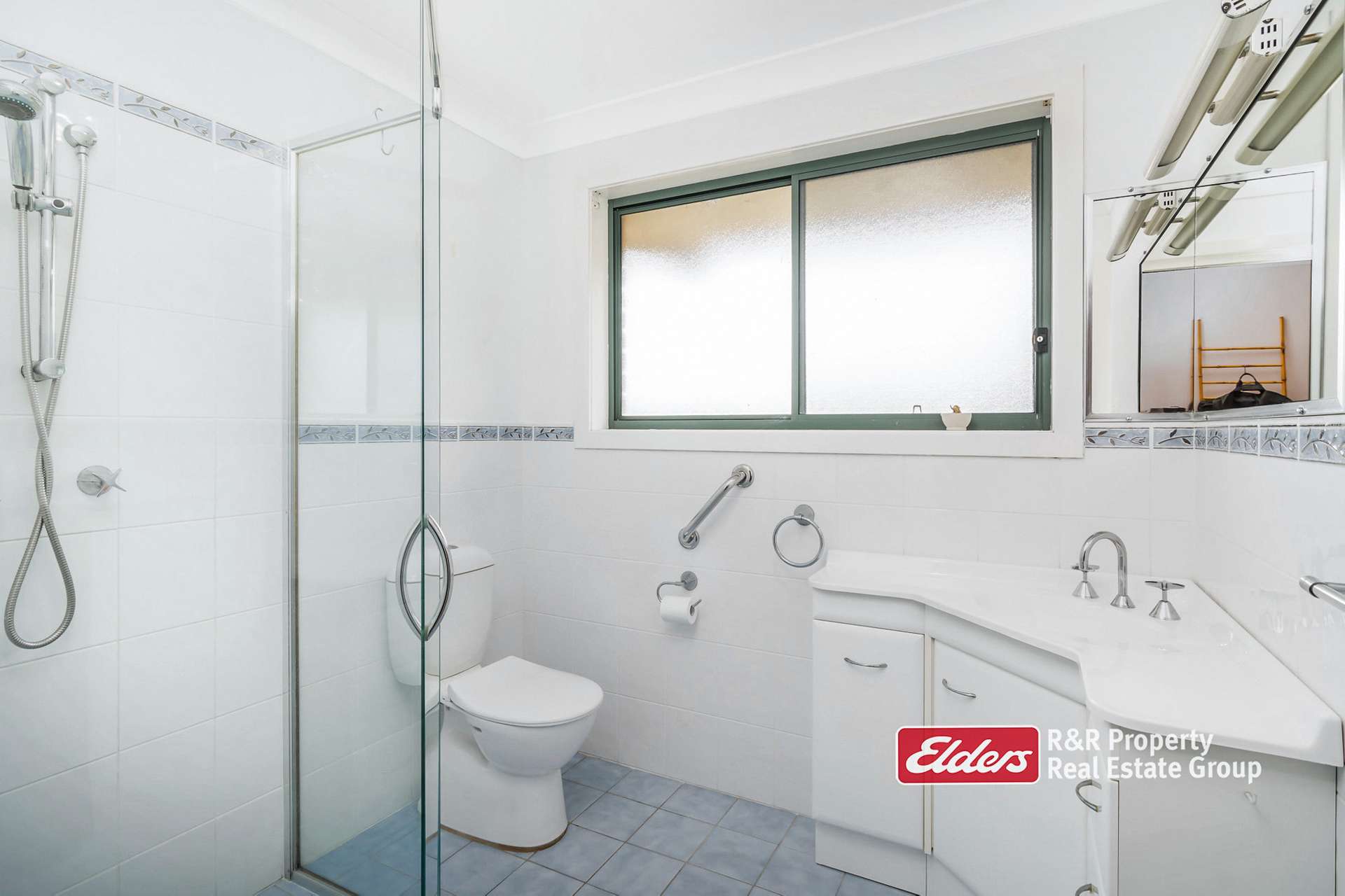 7 Ashworth Close, Gloucester For Sale by Farmbuy.com - image 14