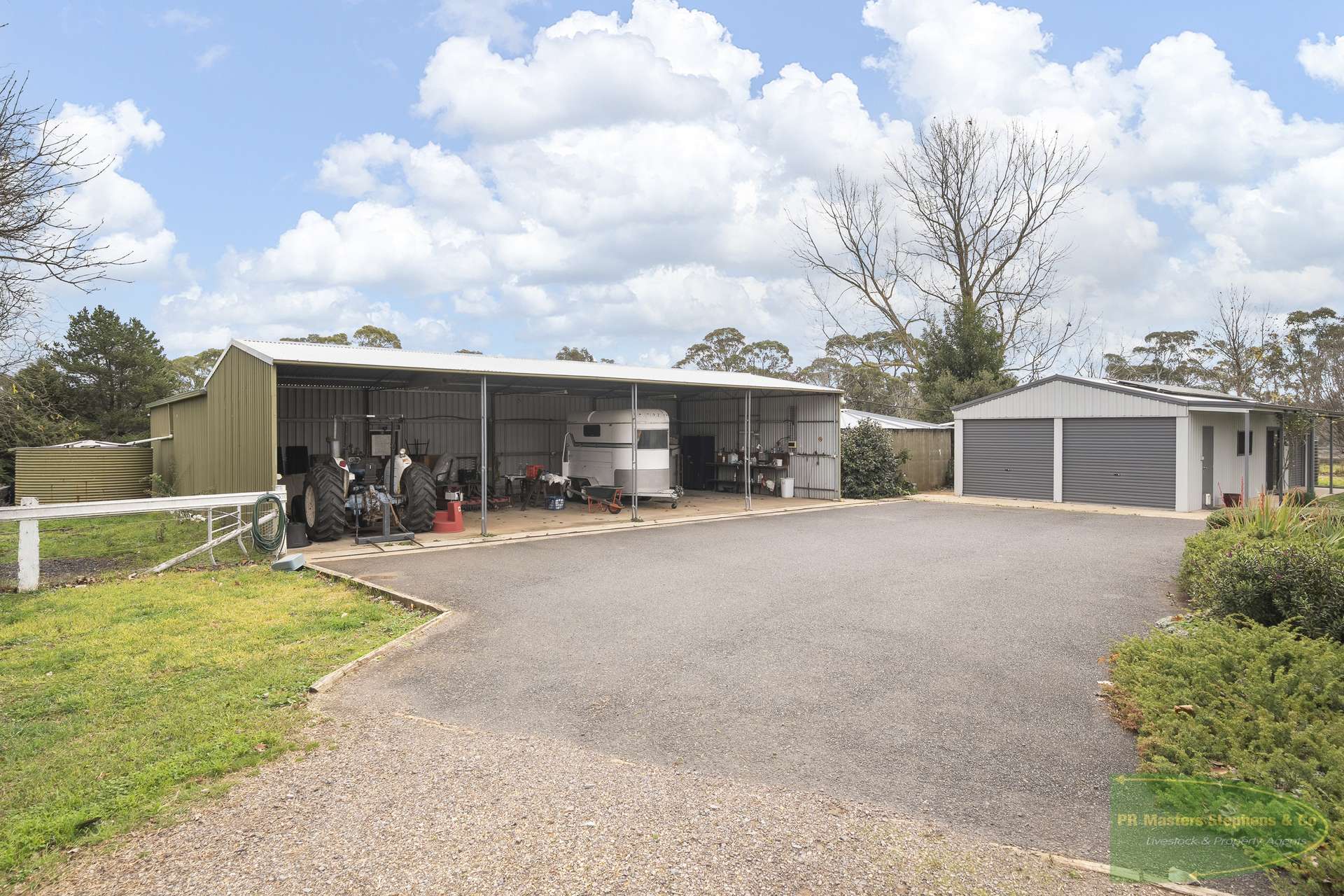 584 Huntley Road, Huntley For Sale by Farmbuy.com - image 18