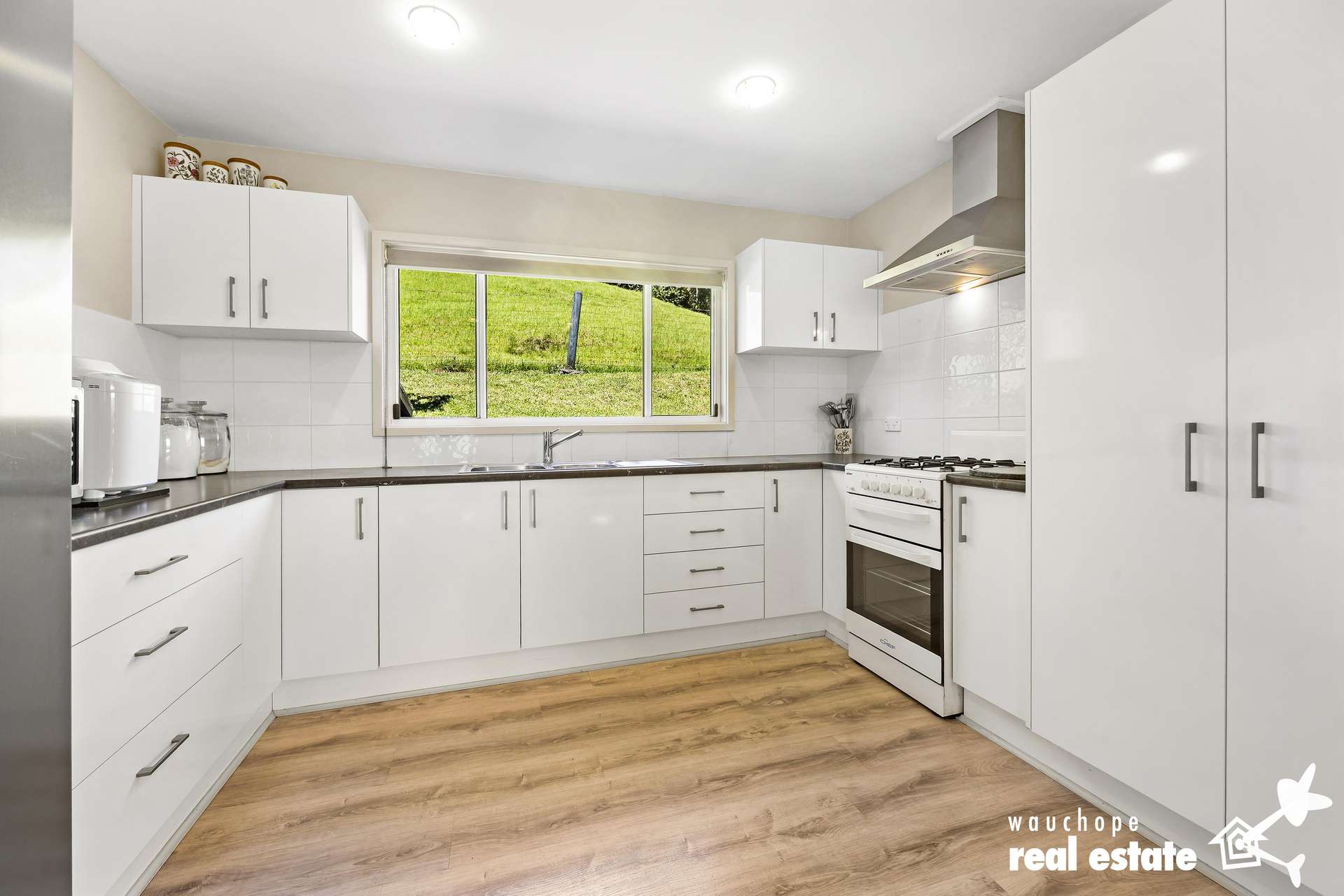 933 Innes View Road, Innes View For Sale by Farmbuy.com - image 30