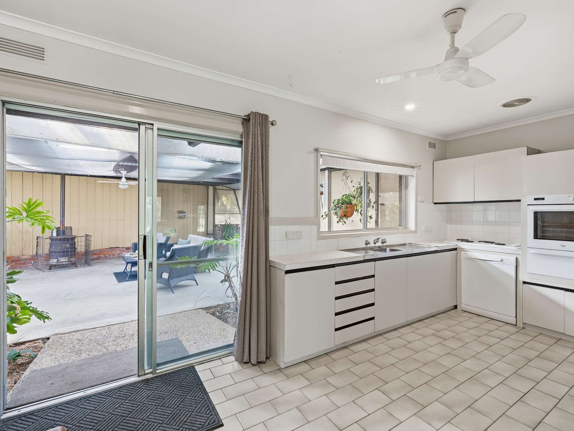 45 Gibbs Lane, Moyhu For Sale by Farmbuy.com - image 4