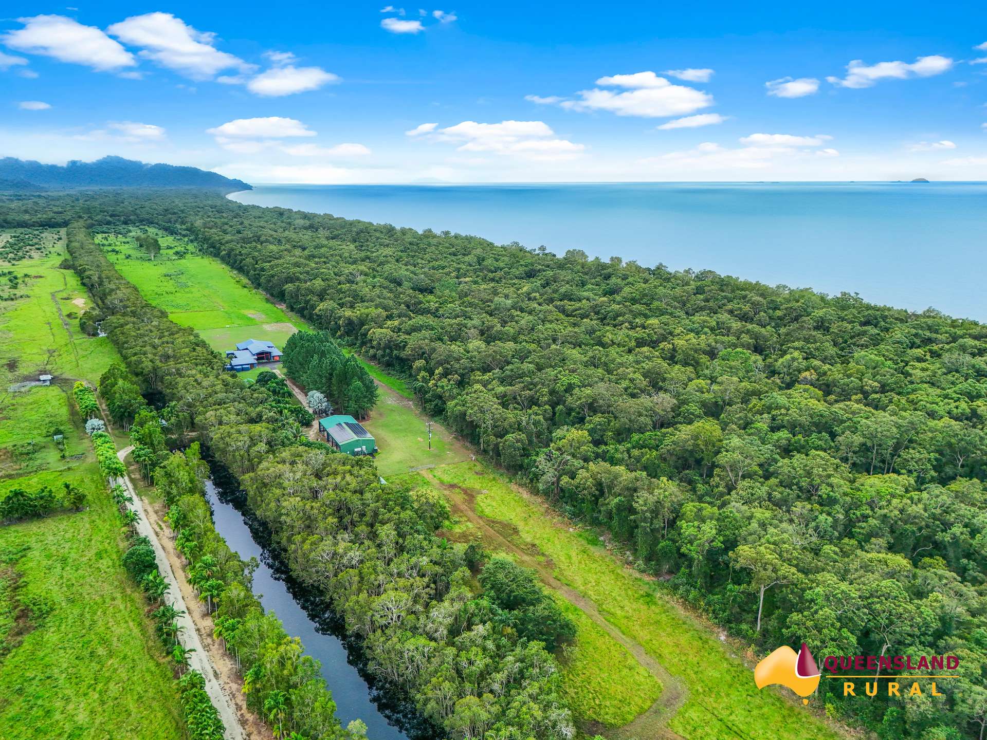Bramston Beach For Sale by Farmbuy.com - image 2