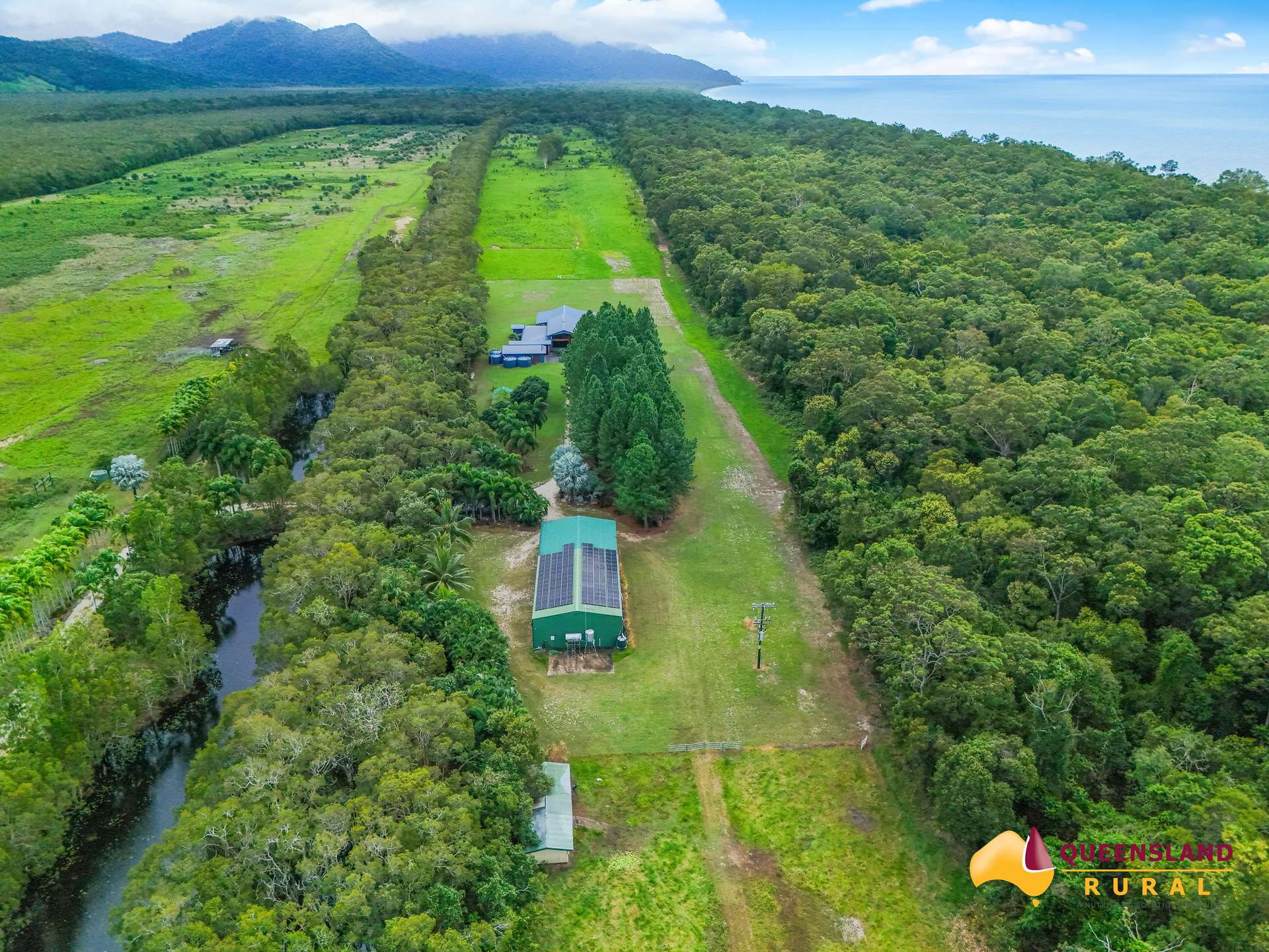 Bramston Beach For Sale by Farmbuy.com - image 4