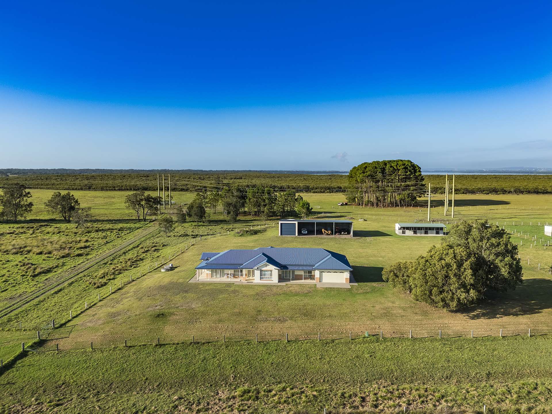 285 Cabbage Tree Road, Williamtown For Sale by Farmbuy.com - image 2