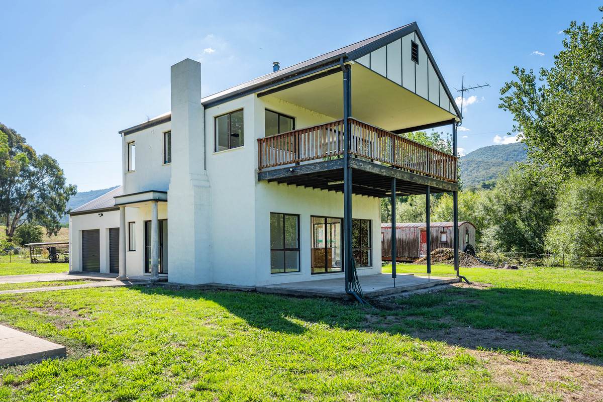 4106 Kiewa Valley Highway, Dederang Sold by Farmbuy.com - image 18