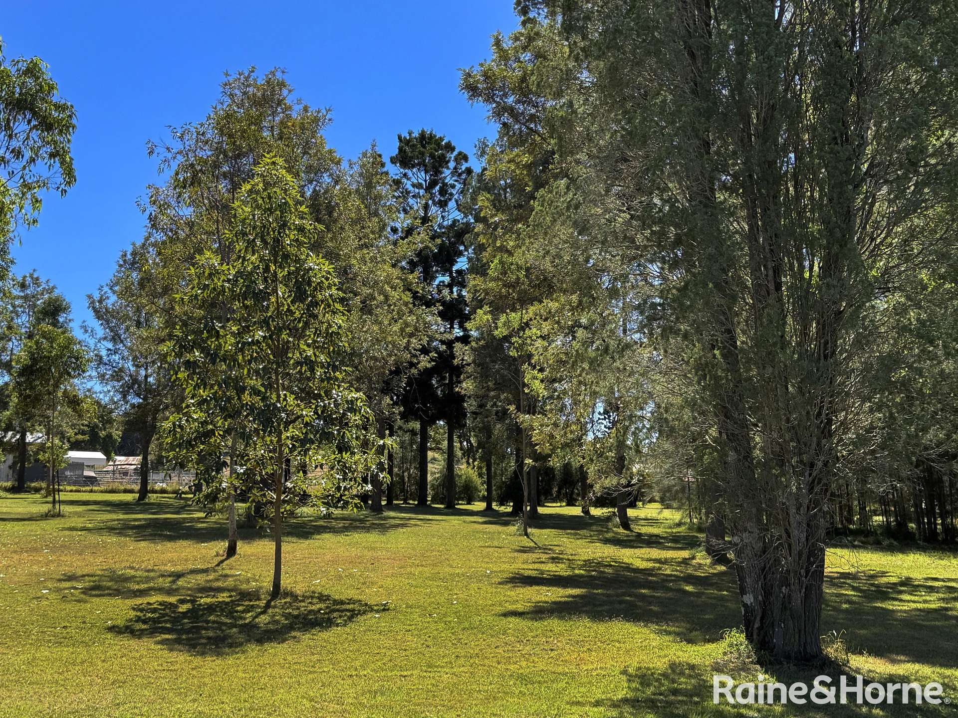 3 Davies Street, Yarraman For Sale by Farmbuy.com - image 33
