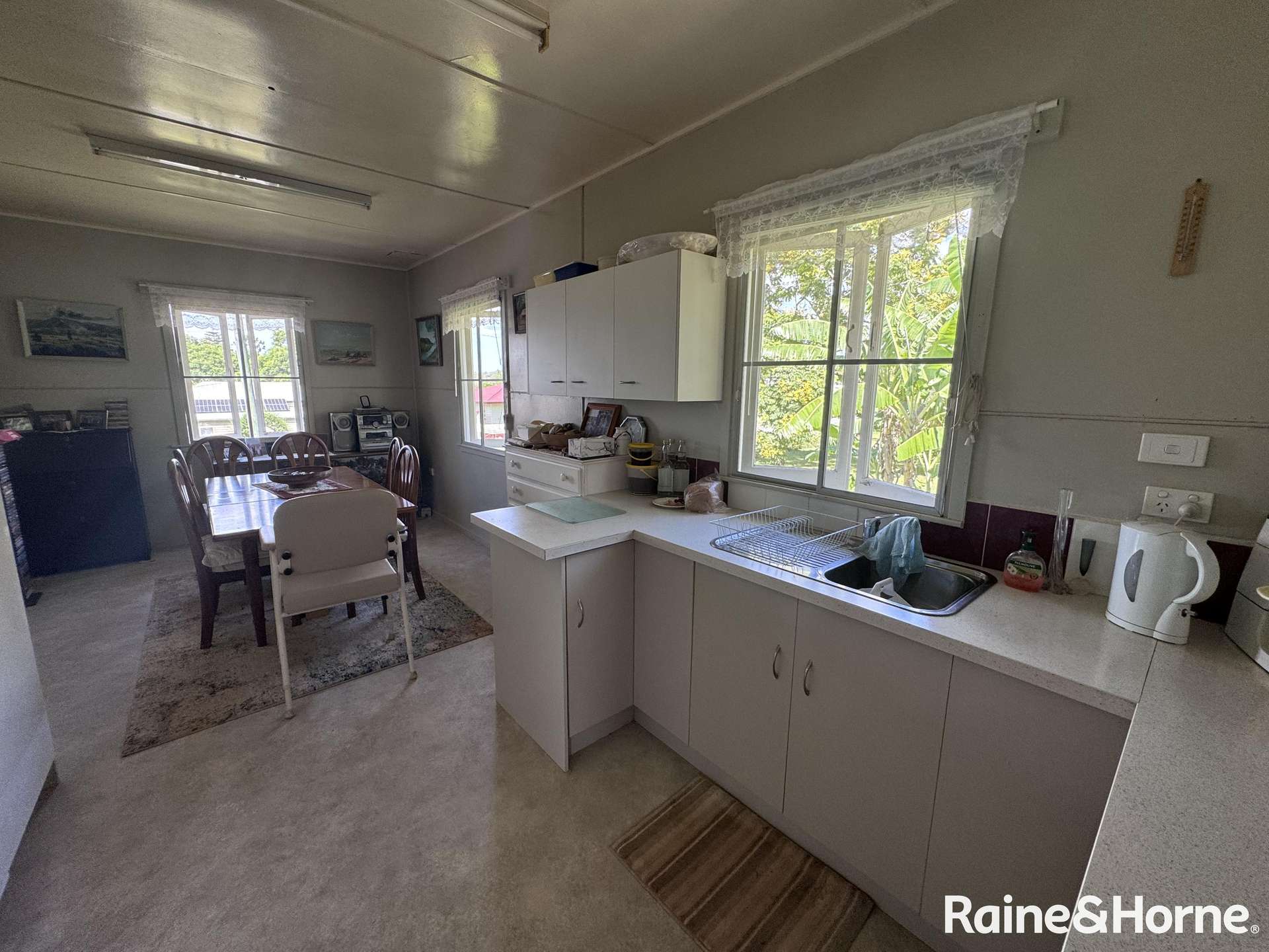 3 Davies Street, Yarraman For Sale by Farmbuy.com - image 4