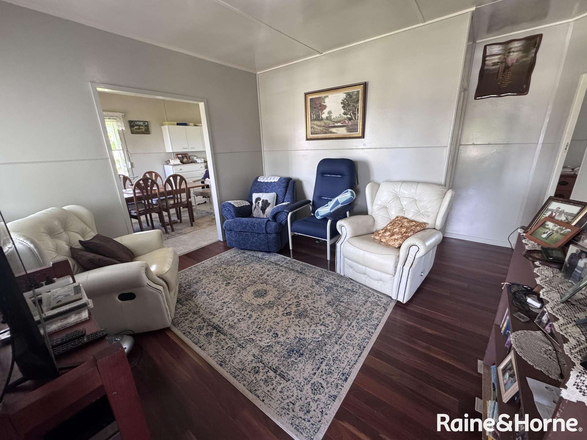 3 Davies Street, Yarraman For Sale by Farmbuy.com - image 9