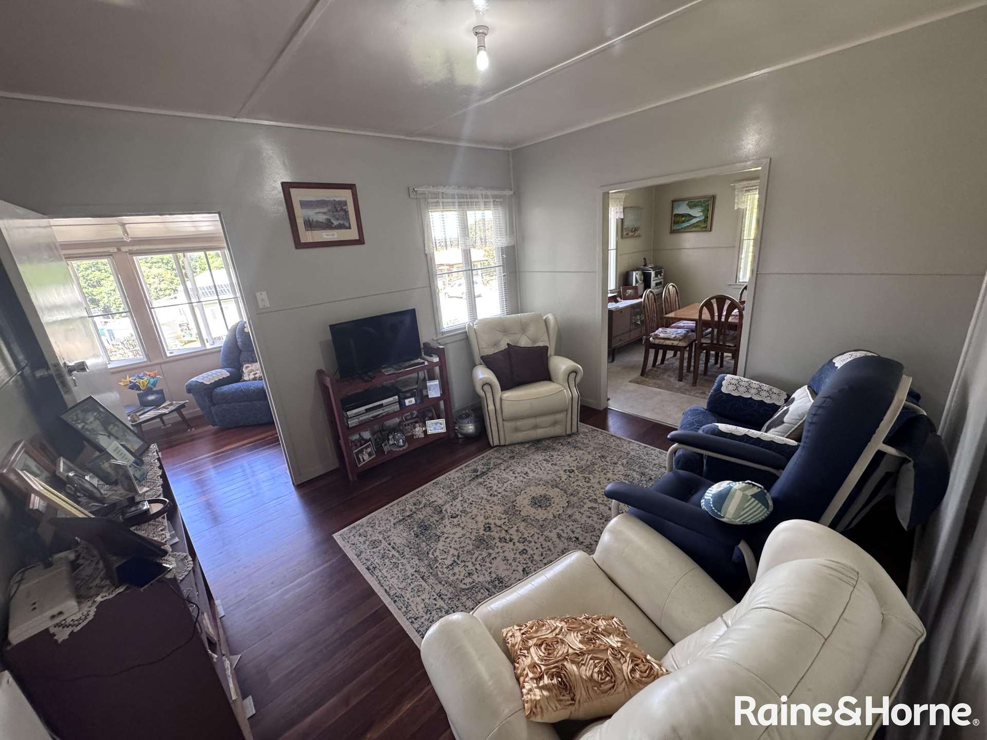 3 Davies Street, Yarraman For Sale by Farmbuy.com - image 8