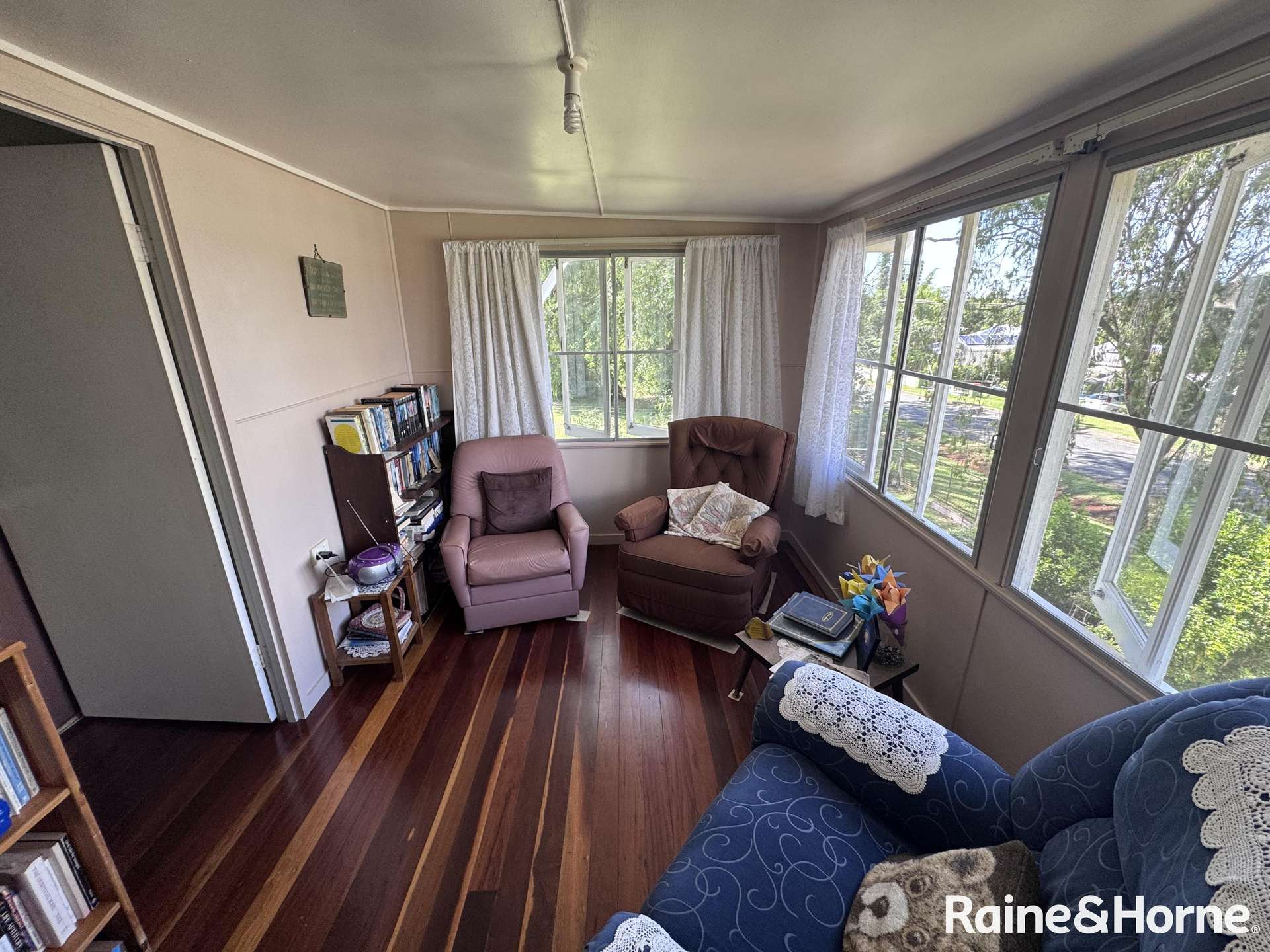 3 Davies Street, Yarraman For Sale by Farmbuy.com - image 14