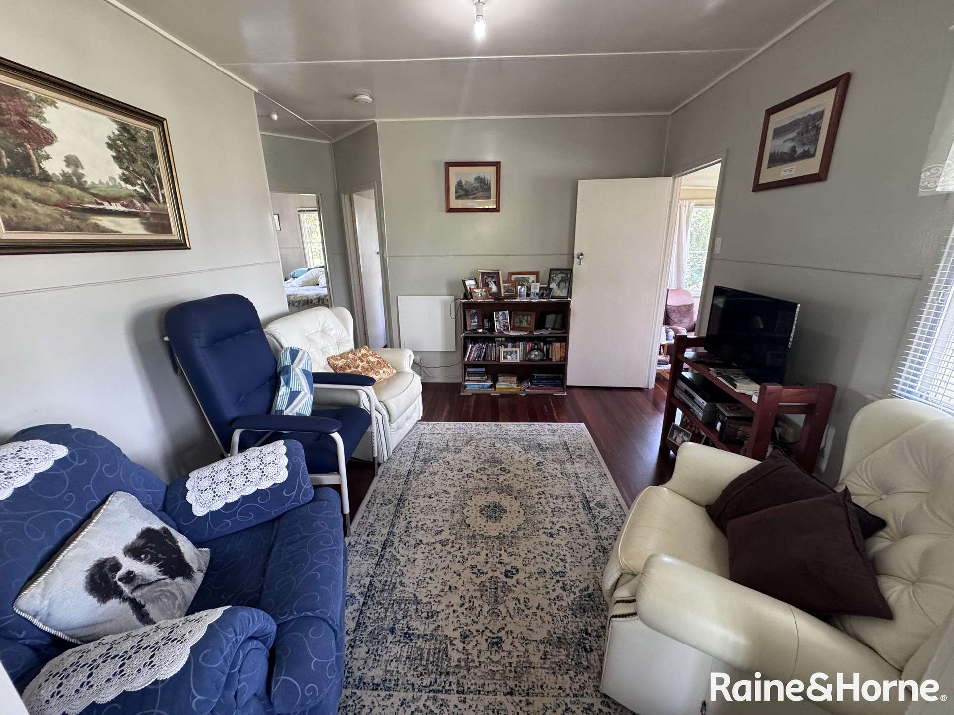3 Davies Street, Yarraman For Sale by Farmbuy.com - image 7