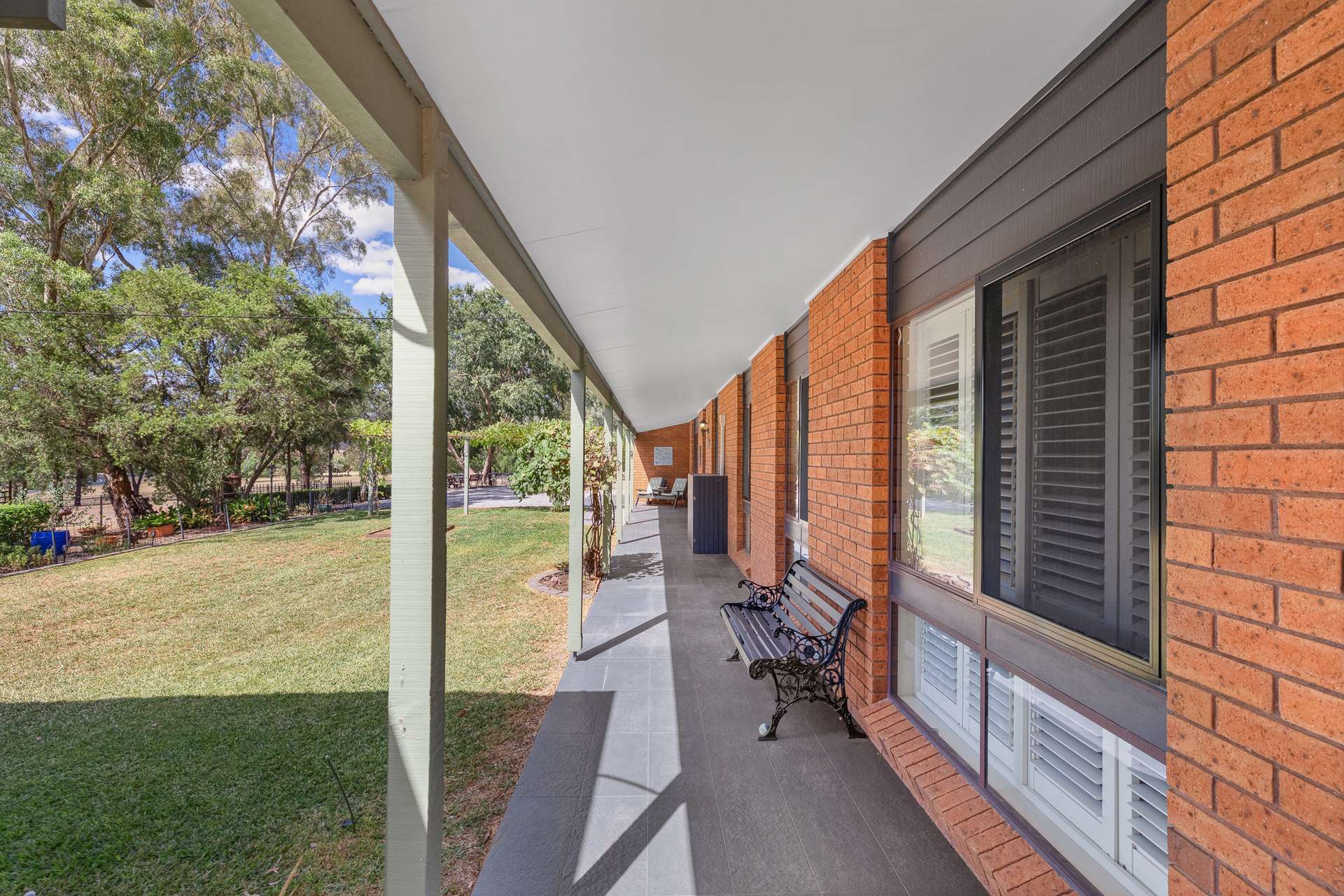8 Brooklyn Park Road, Kootingal For Sale by Farmbuy.com - image 2