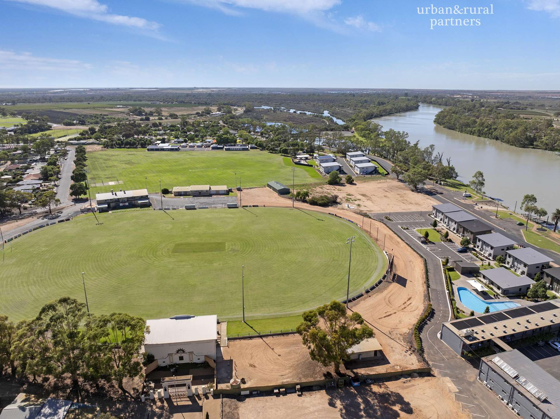 429 Riverview Drive, Berri For Sale by Farmbuy.com - image 17