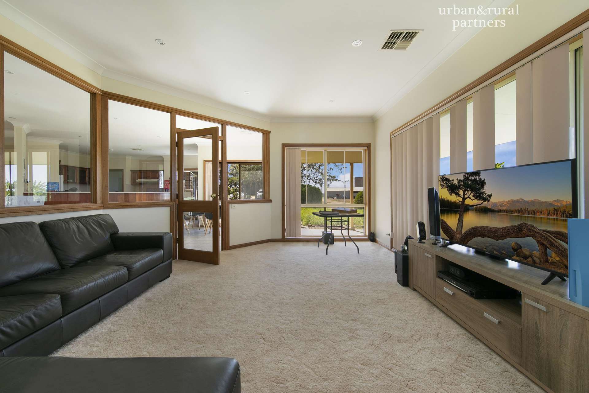 429 Riverview Drive, Berri For Sale by Farmbuy.com - image 6