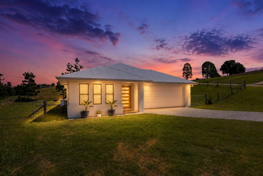 33 Gold Run Avenue, McIntosh Creek QLD 4570