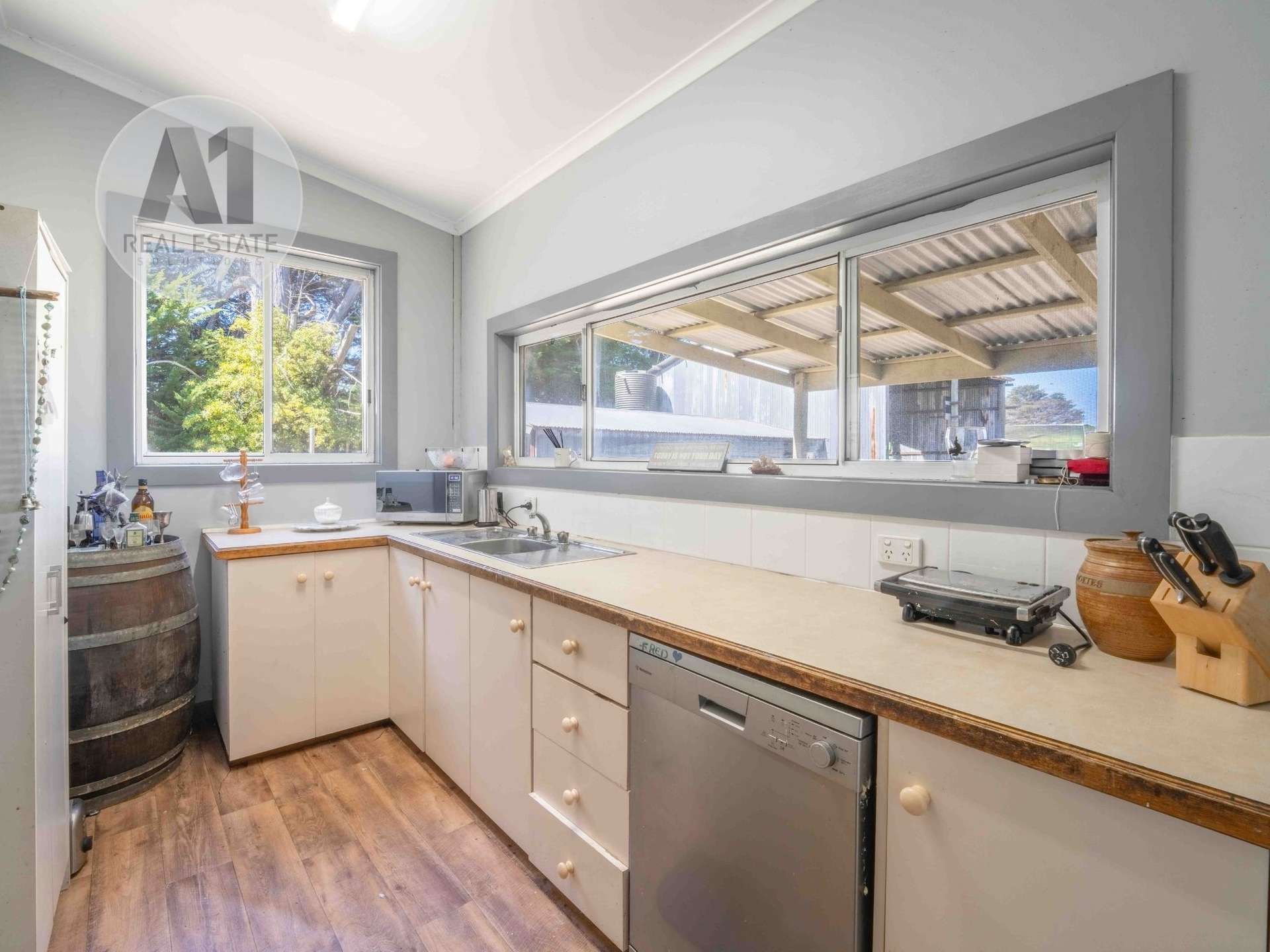 8669 Princes Highway, Allestree For Sale by Farmbuy.com - image 3