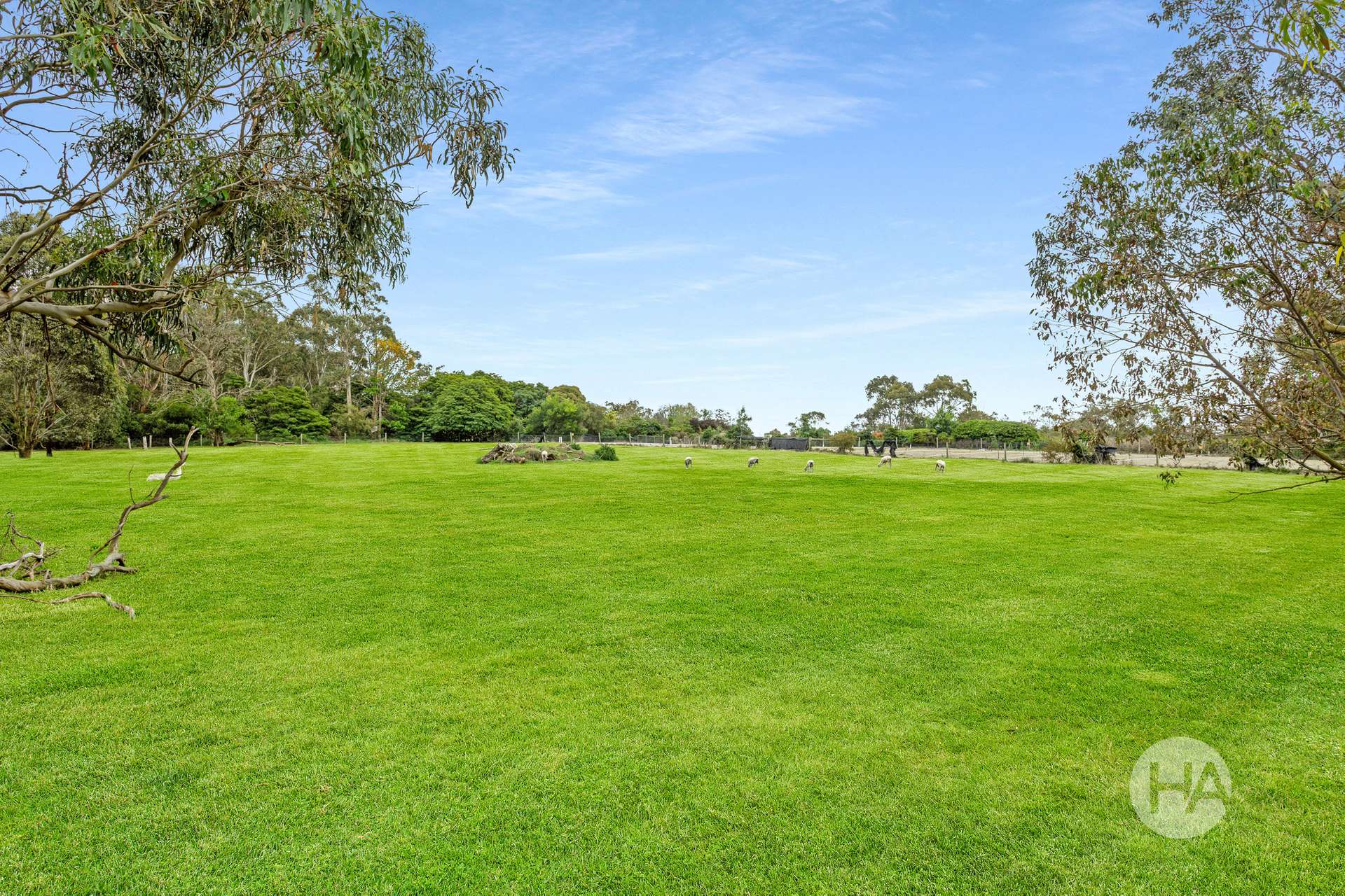 575 Baxter Tooradin Road, Langwarrin South For Sale by Farmbuy.com - image 10