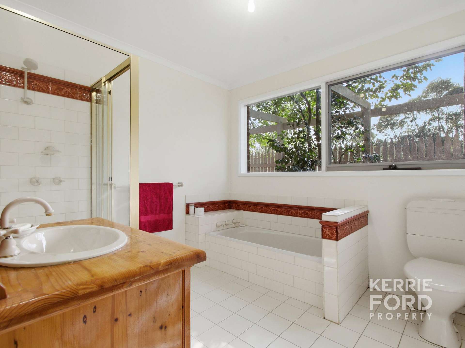 35 Melaleuca Way, Traralgon For Sale by Farmbuy.com - image 14