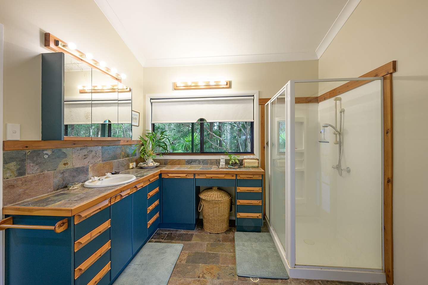235 Black Mountain Range Road, Black Mountain For Sale by Farmbuy.com - image 5