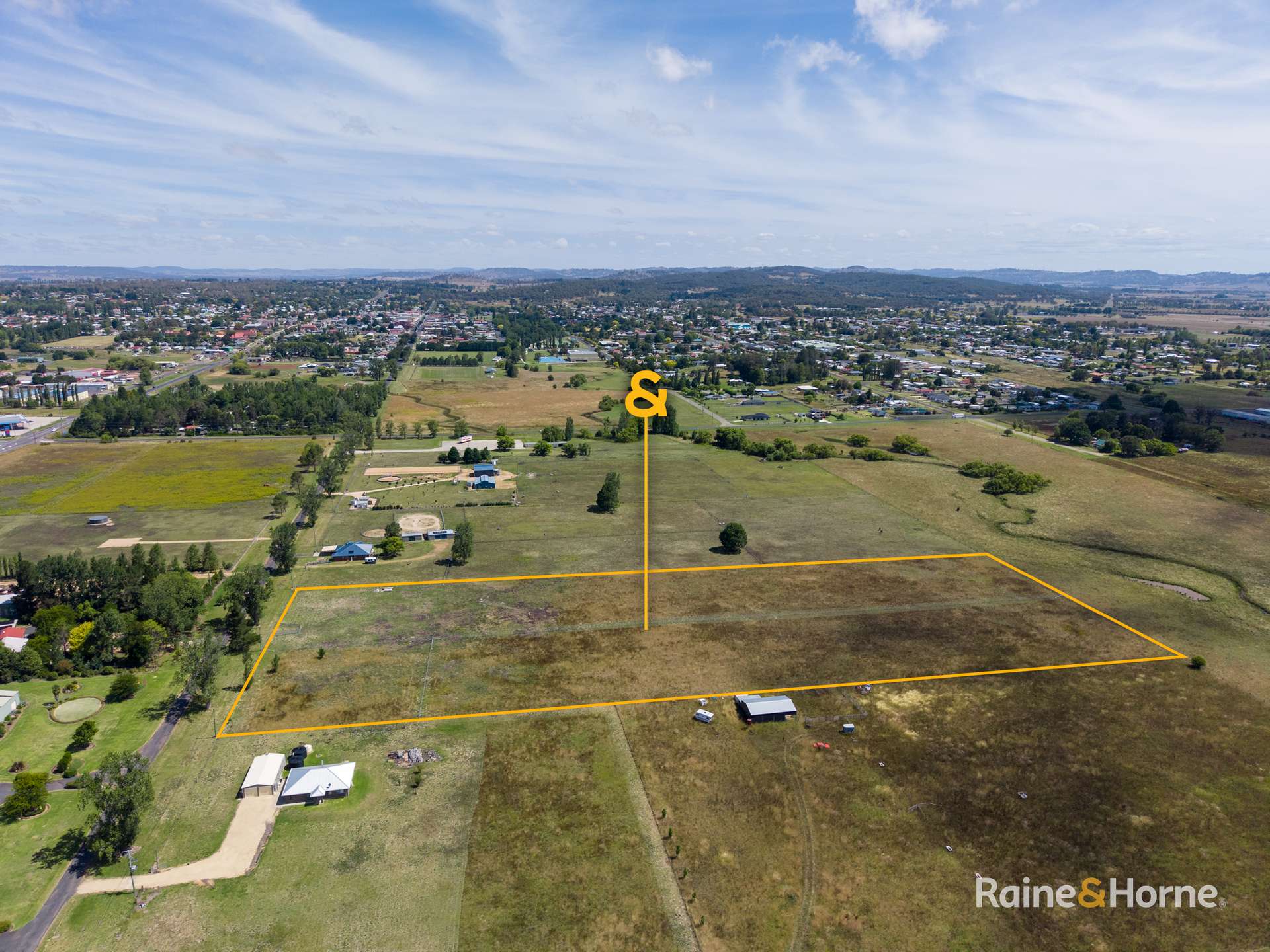 500 Grey Street, Glen Innes For Sale by Farmbuy.com - image 2