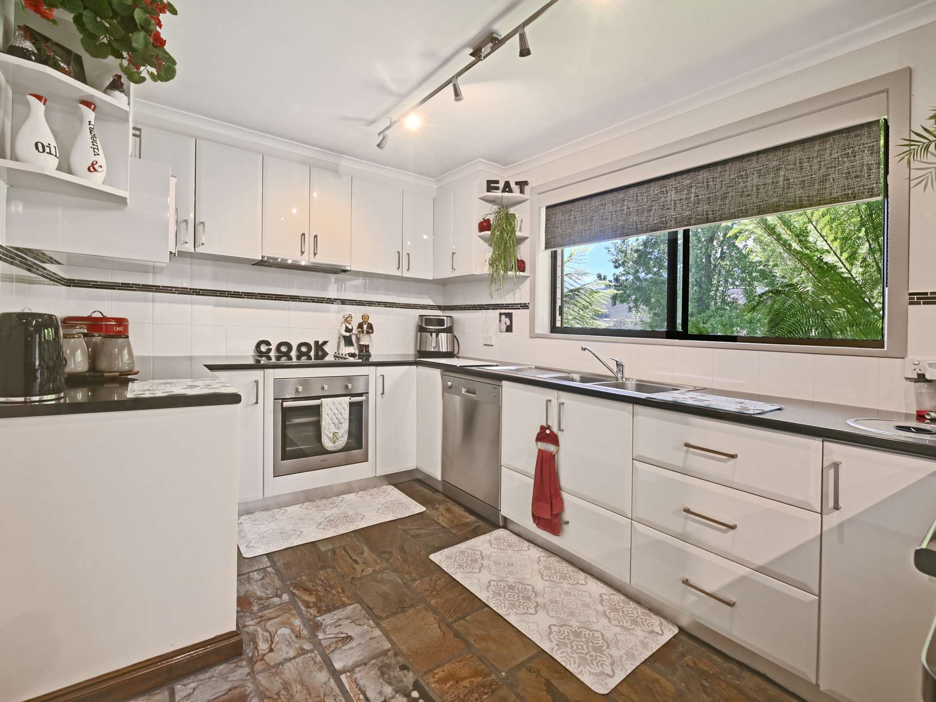 1276 Lyell Highway, Sorell Creek For Sale by Farmbuy.com - image 11