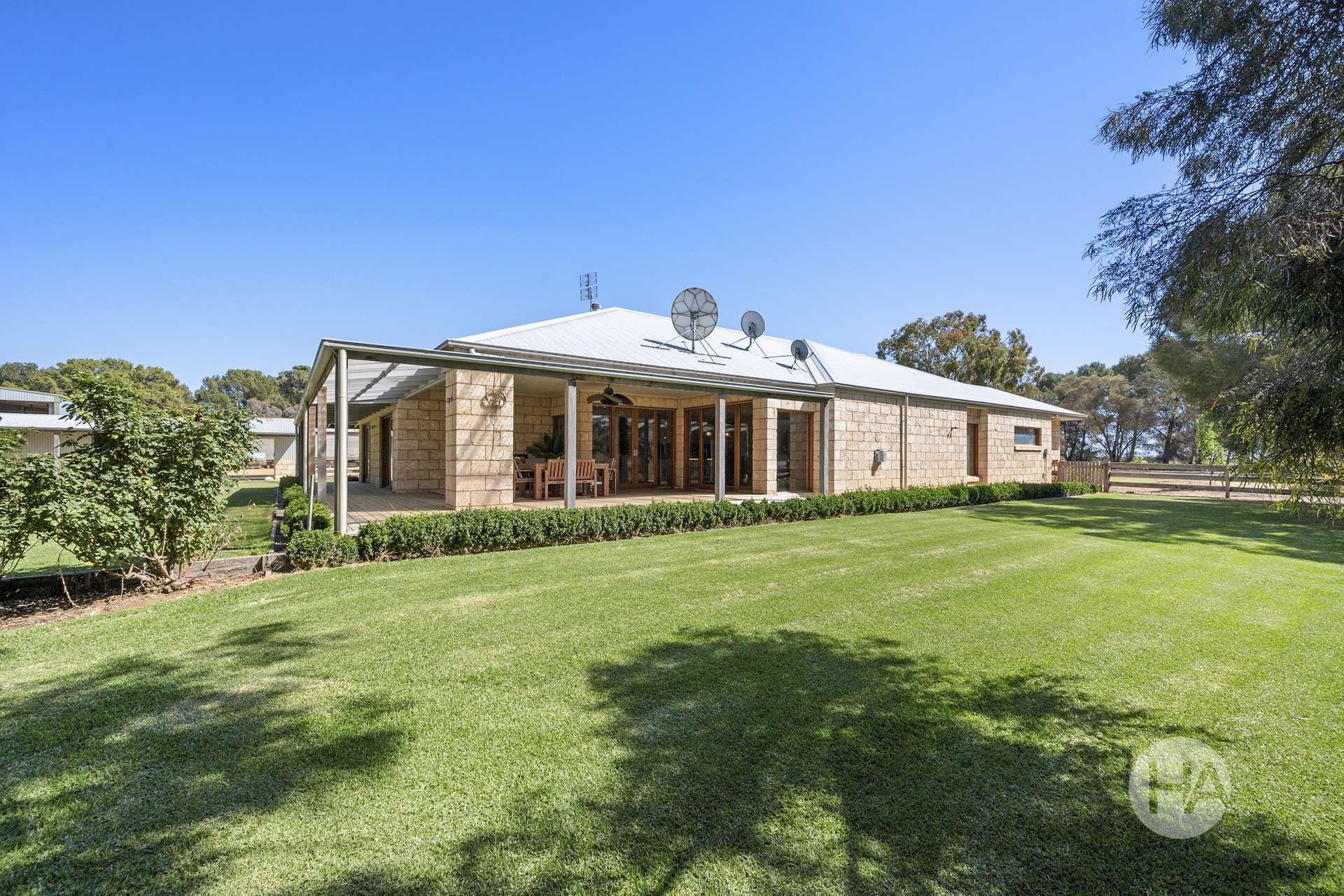 842 Devon Park Road, Donald For Sale by Farmbuy.com - image 14