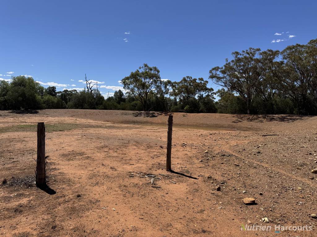 * Dutchmans Hutt, Hermidale NSW 2831