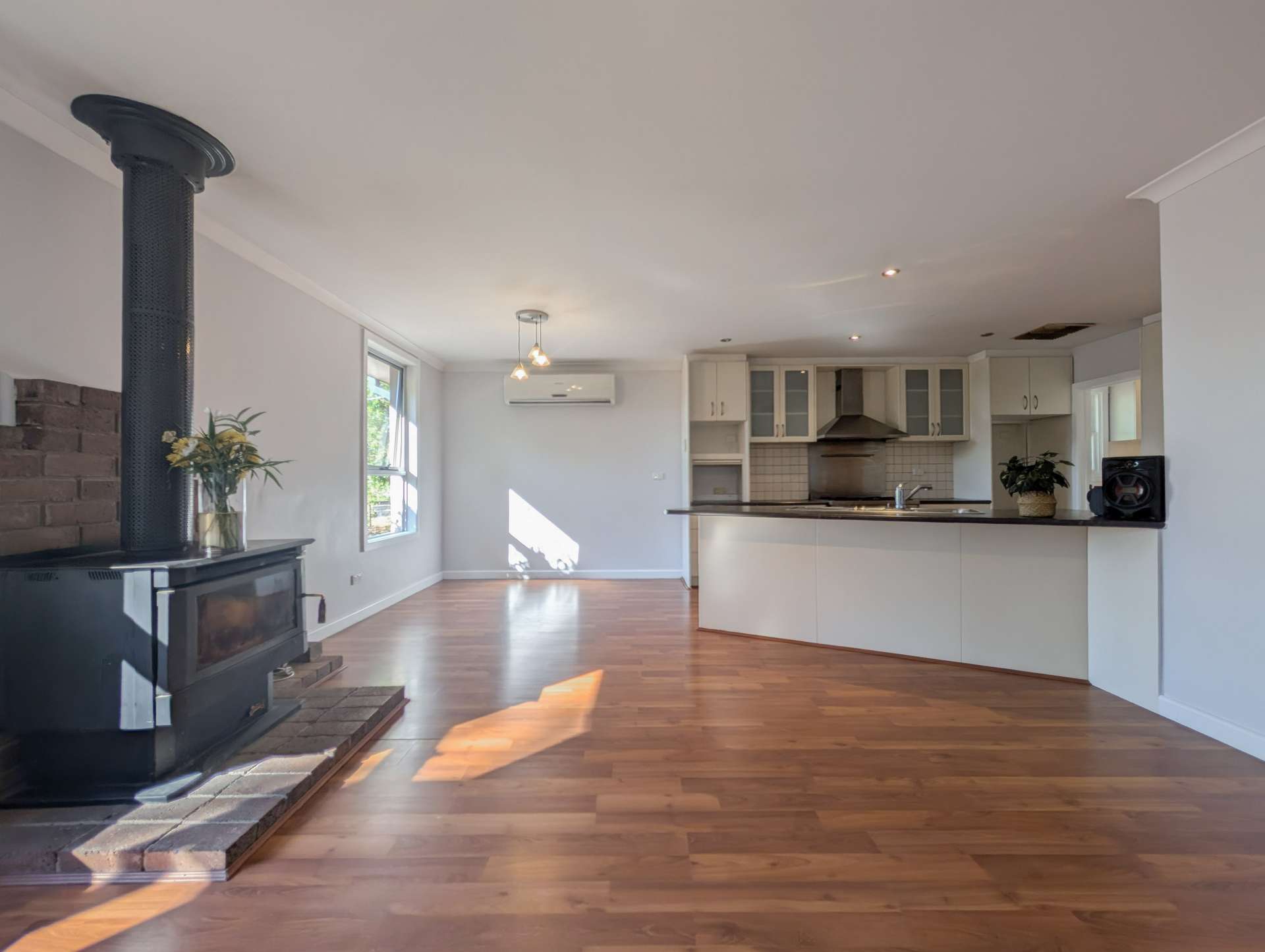 208 School Road, Beverford For Sale by Farmbuy.com - image 8