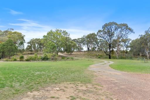Farm For Sale - NSW - Mudgee - 2850 - 5.8 ACRES OF ENDLESS POTENTIAL ON TOWNS DOORSTEP 