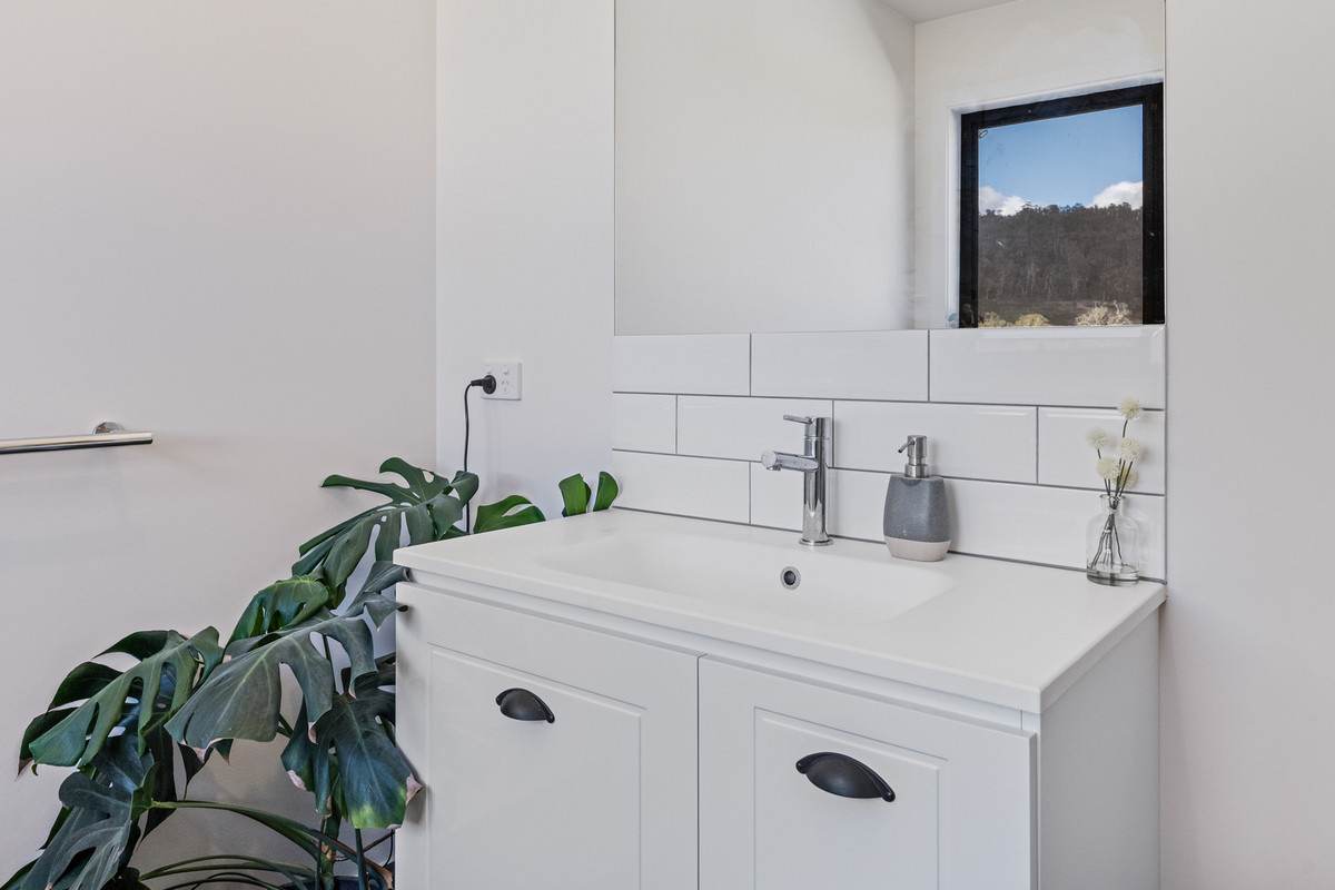 44 Huntingdon Tier Road, Dysart For Sale by Farmbuy.com - image 18