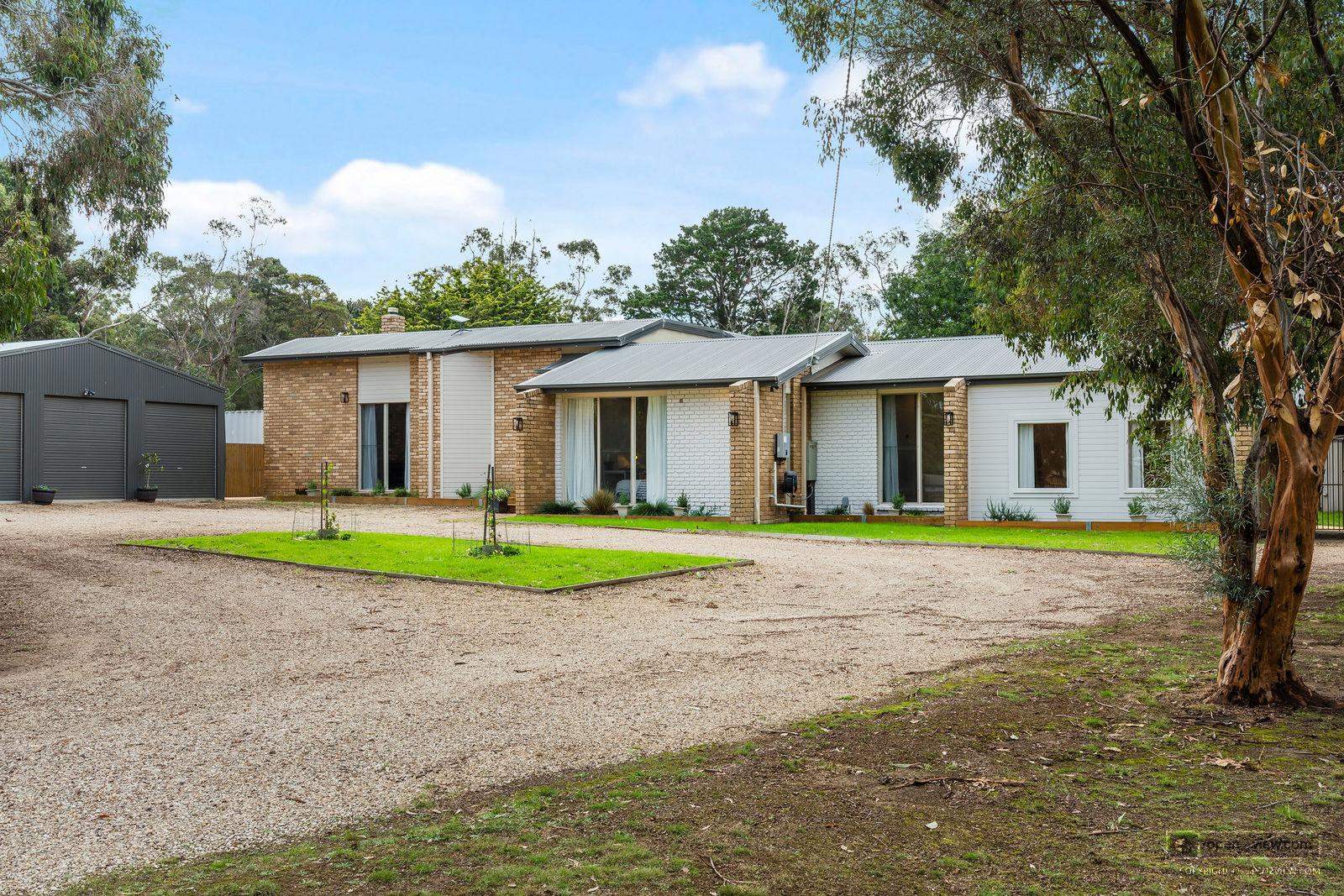 48 Gap Road, Riddells Creek For Sale by Farmbuy.com - image 3