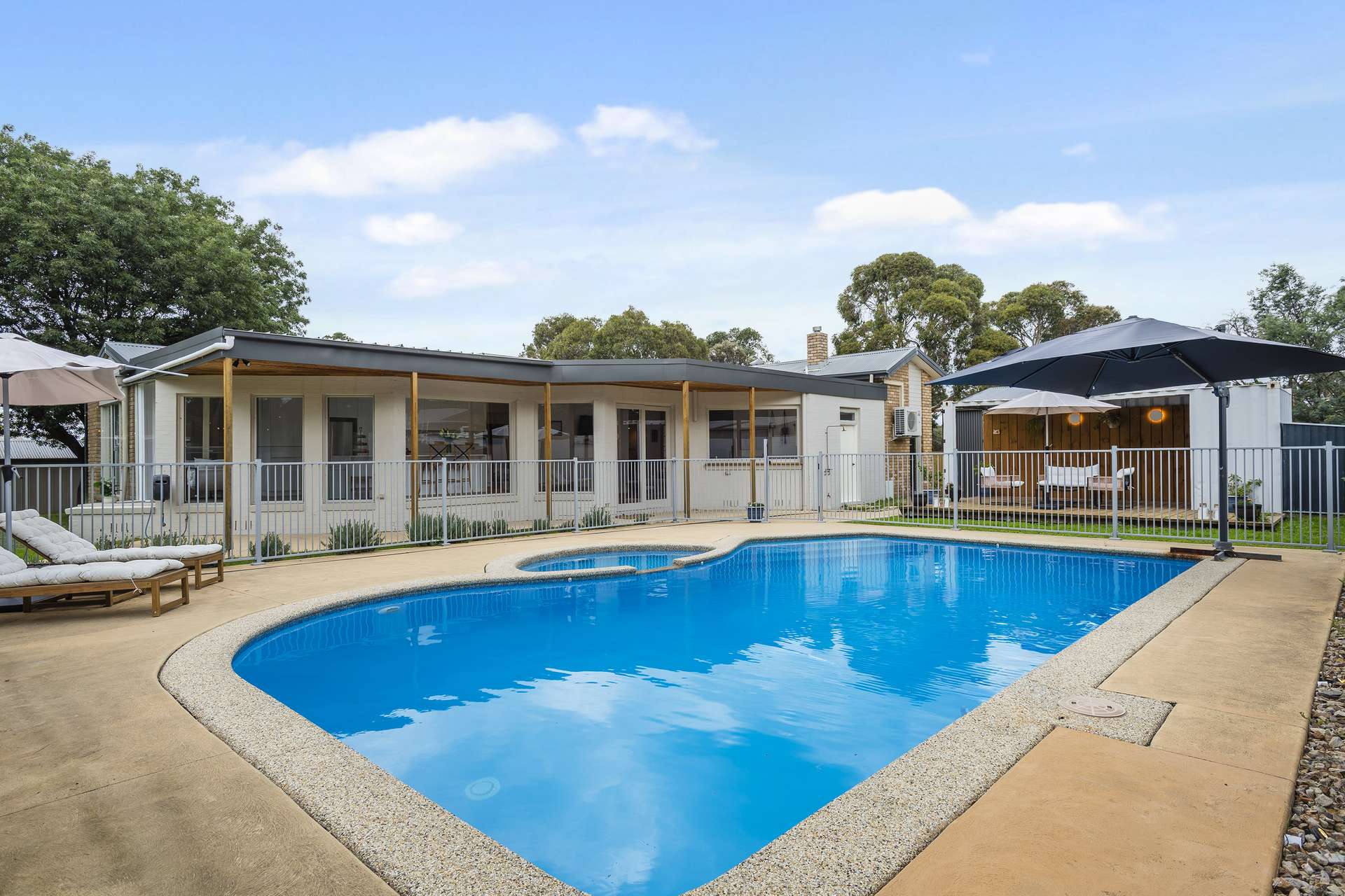 48 Gap Road, Riddells Creek For Sale by Farmbuy.com - image 2